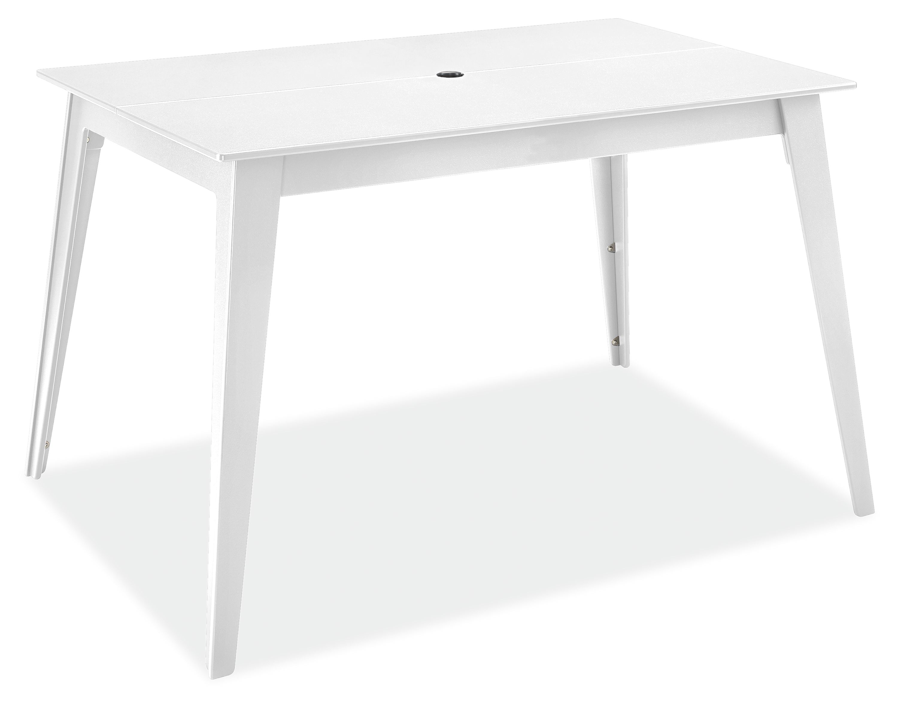 Aspen 80w 40d 31h Table with Umbrella Hole