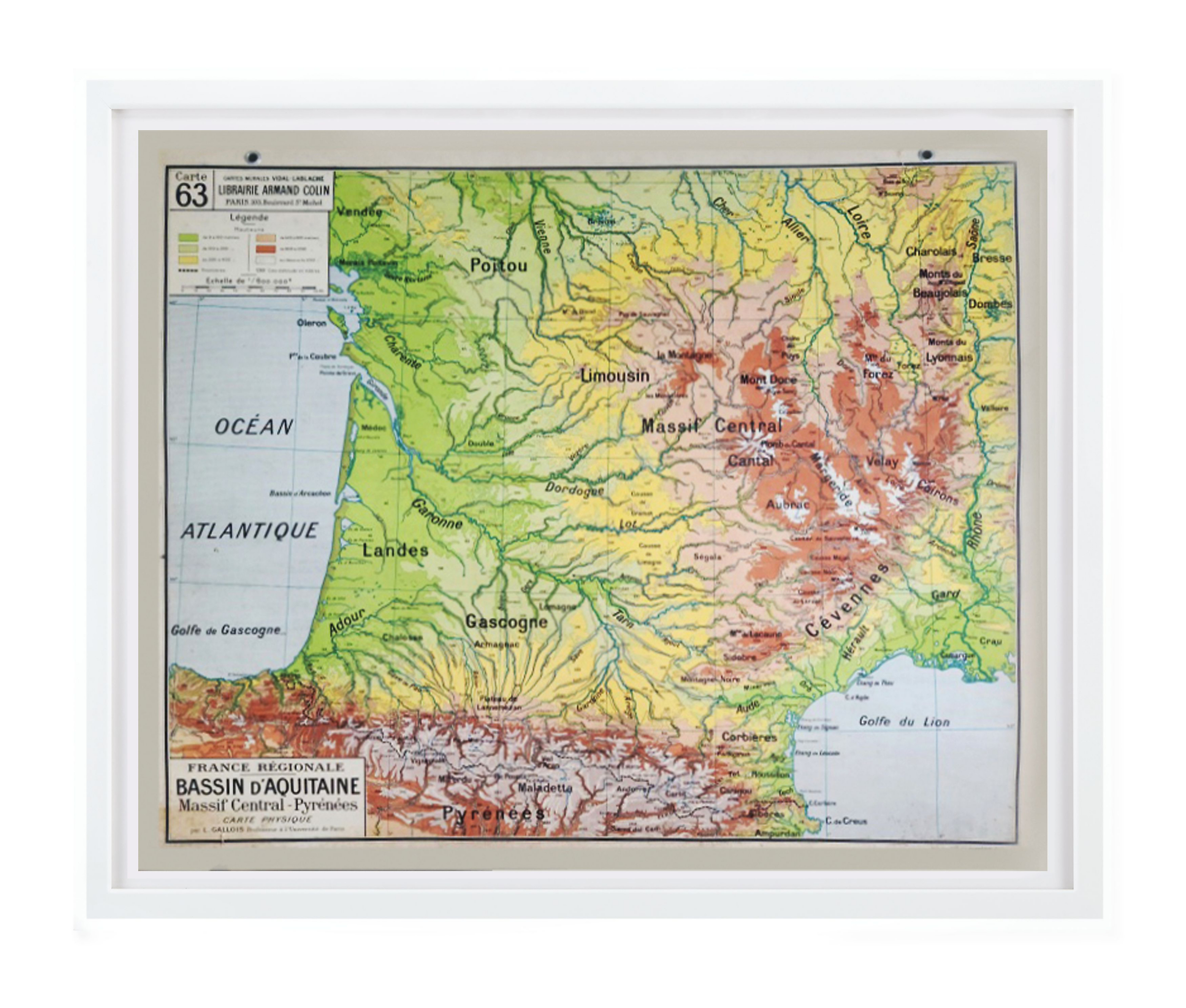Vintage French School Map - White Frame - Bassin d'Aquitaine - Relief
