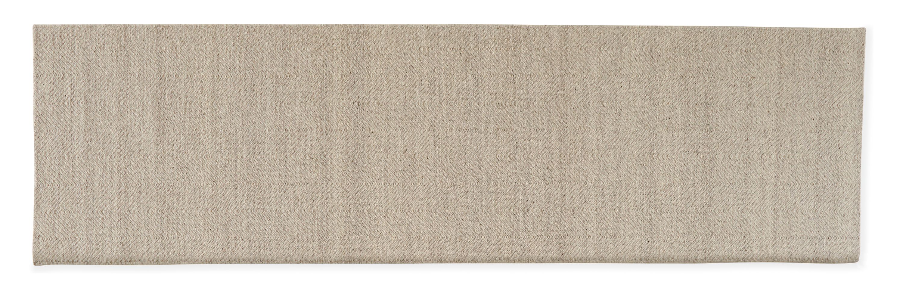 Avilia 2'6"x9' Runner