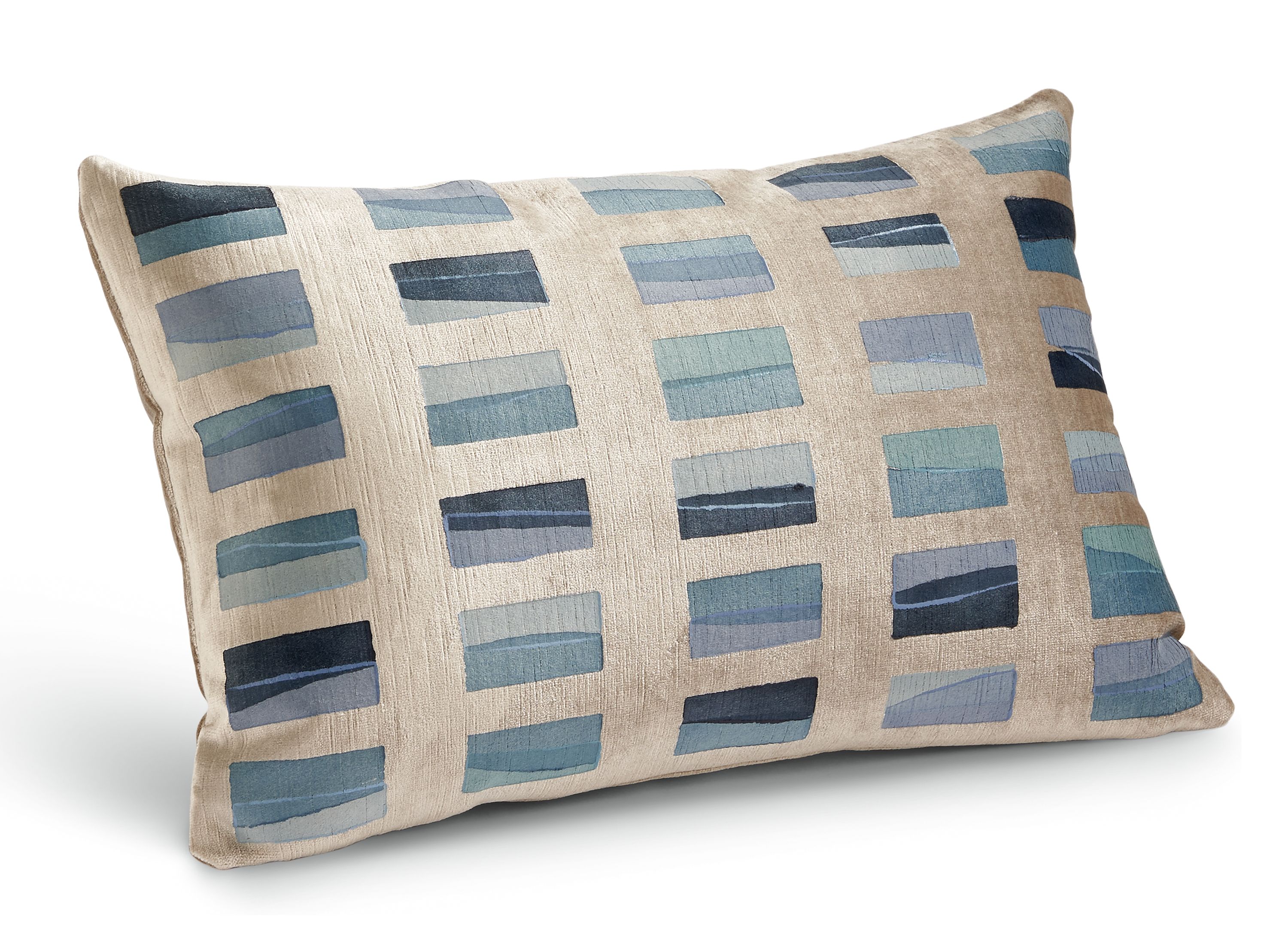 Capa 20w 13h Throw Pillow