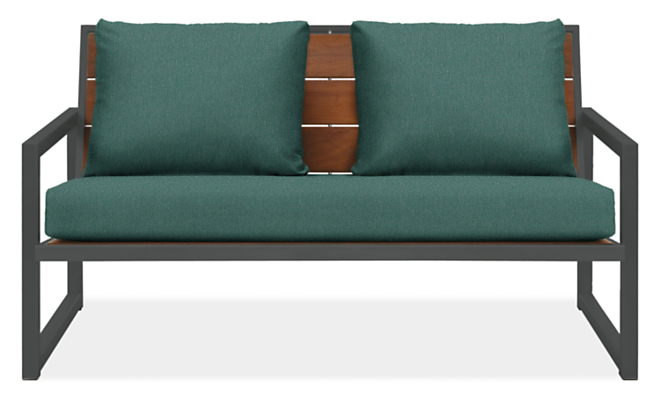 Montego 57" Sofa w/Cushions