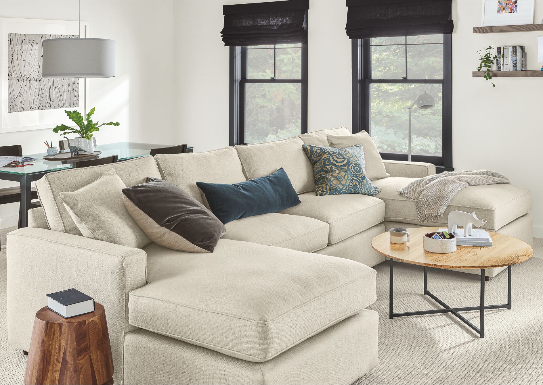 How To Arrange Sectional Sofa In Small Living Room | www.resnooze.com