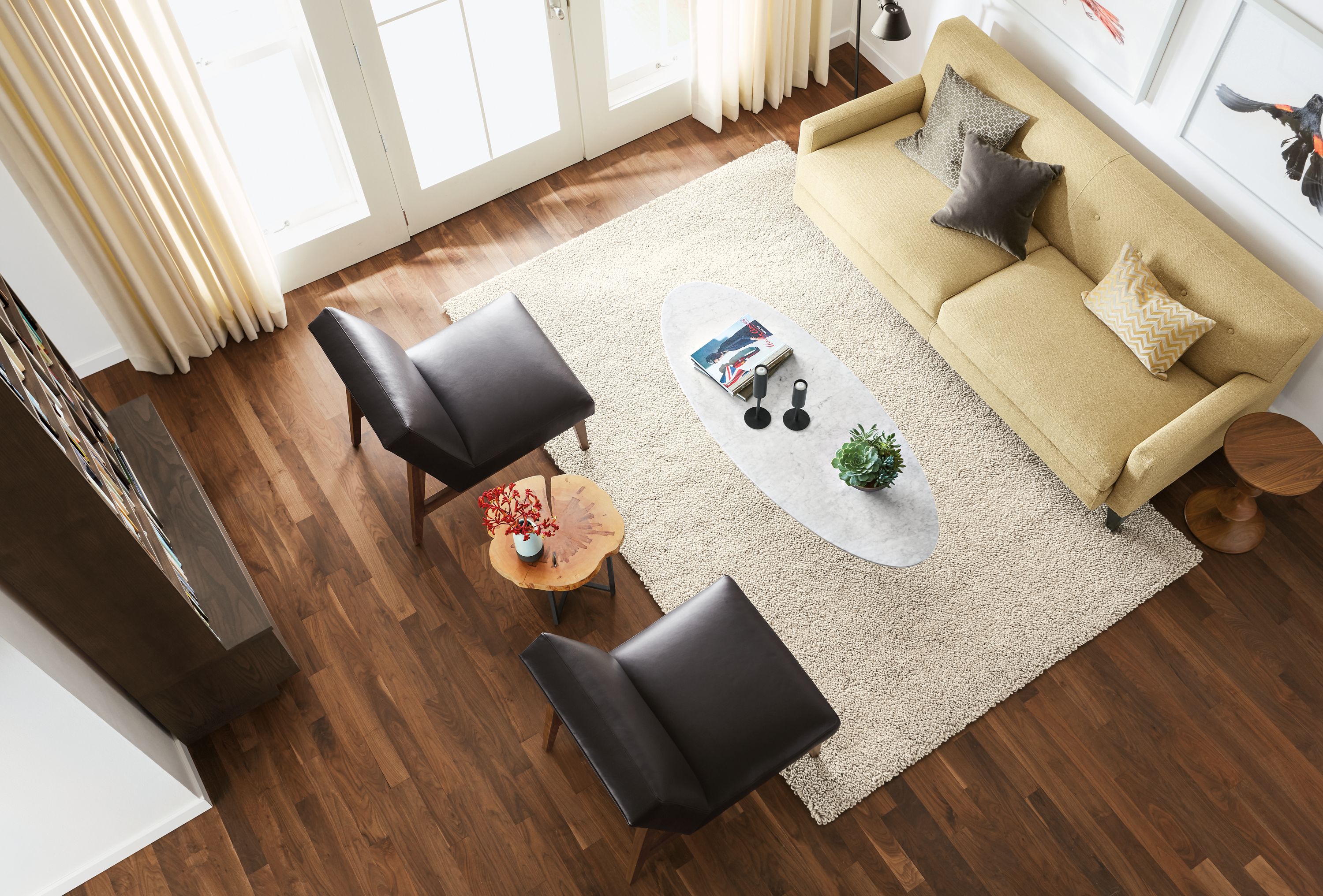Overhead view of 6x9 Arden rug in living room.