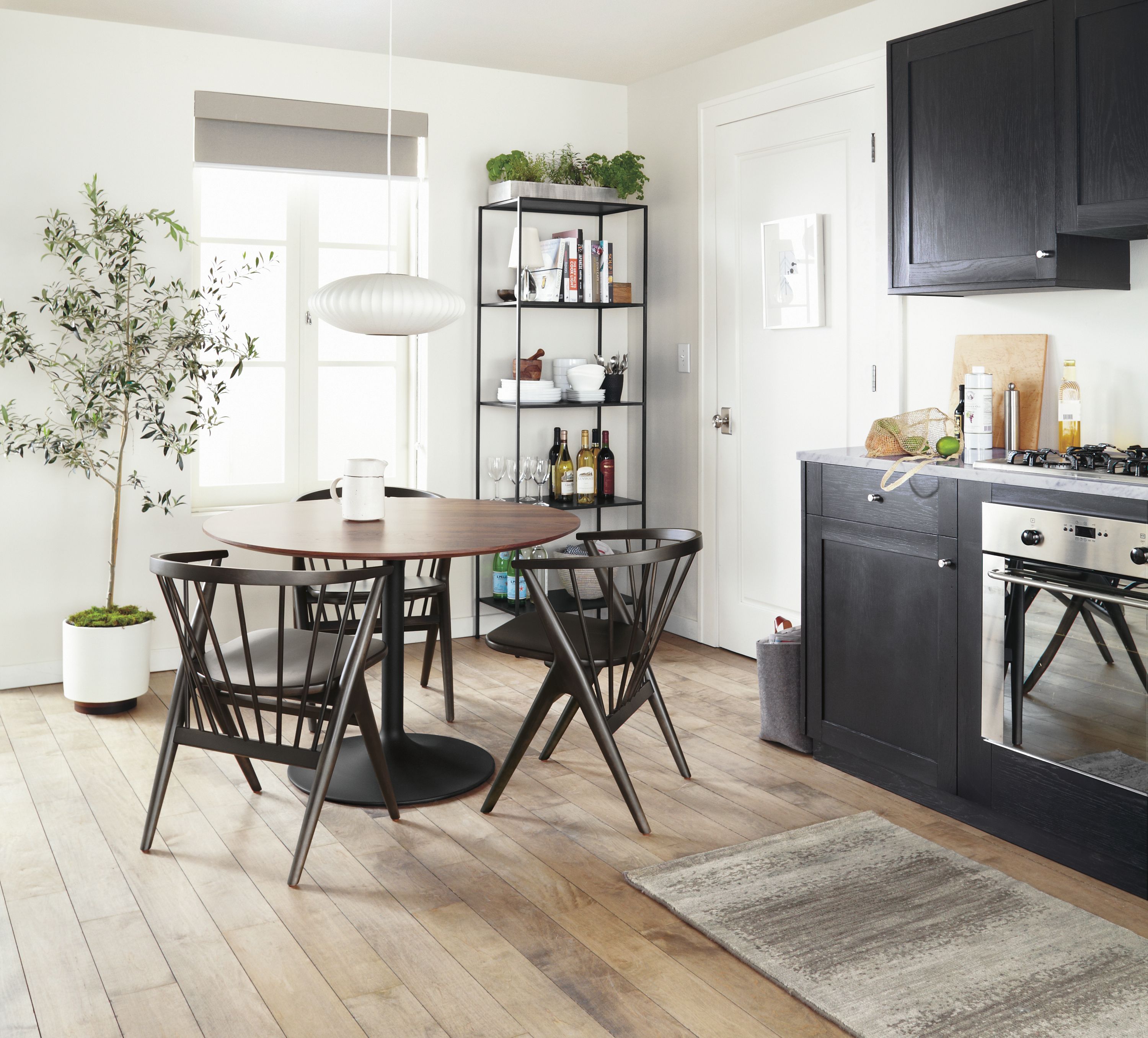 Detail of Aria round table in kitchen.