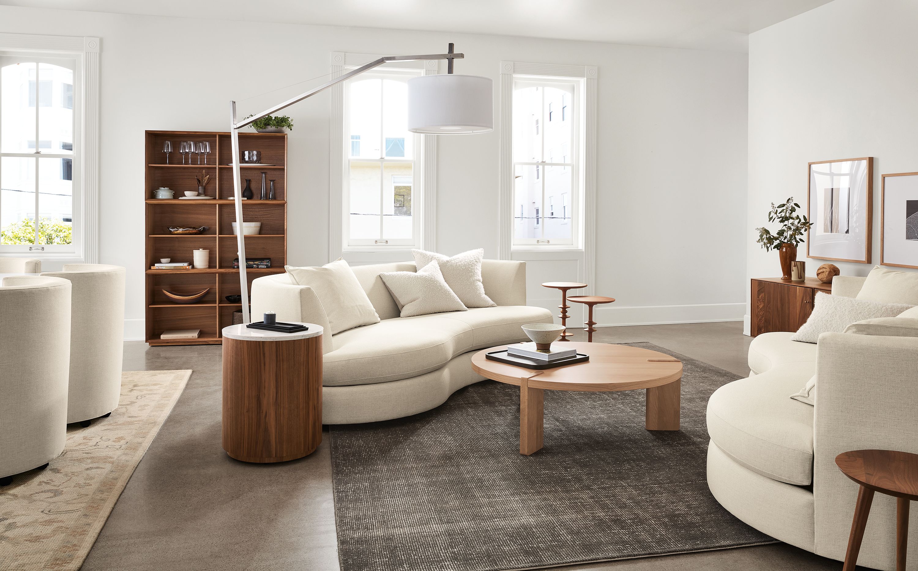94" bench cushion curved sofa in Sumner ivory fabric