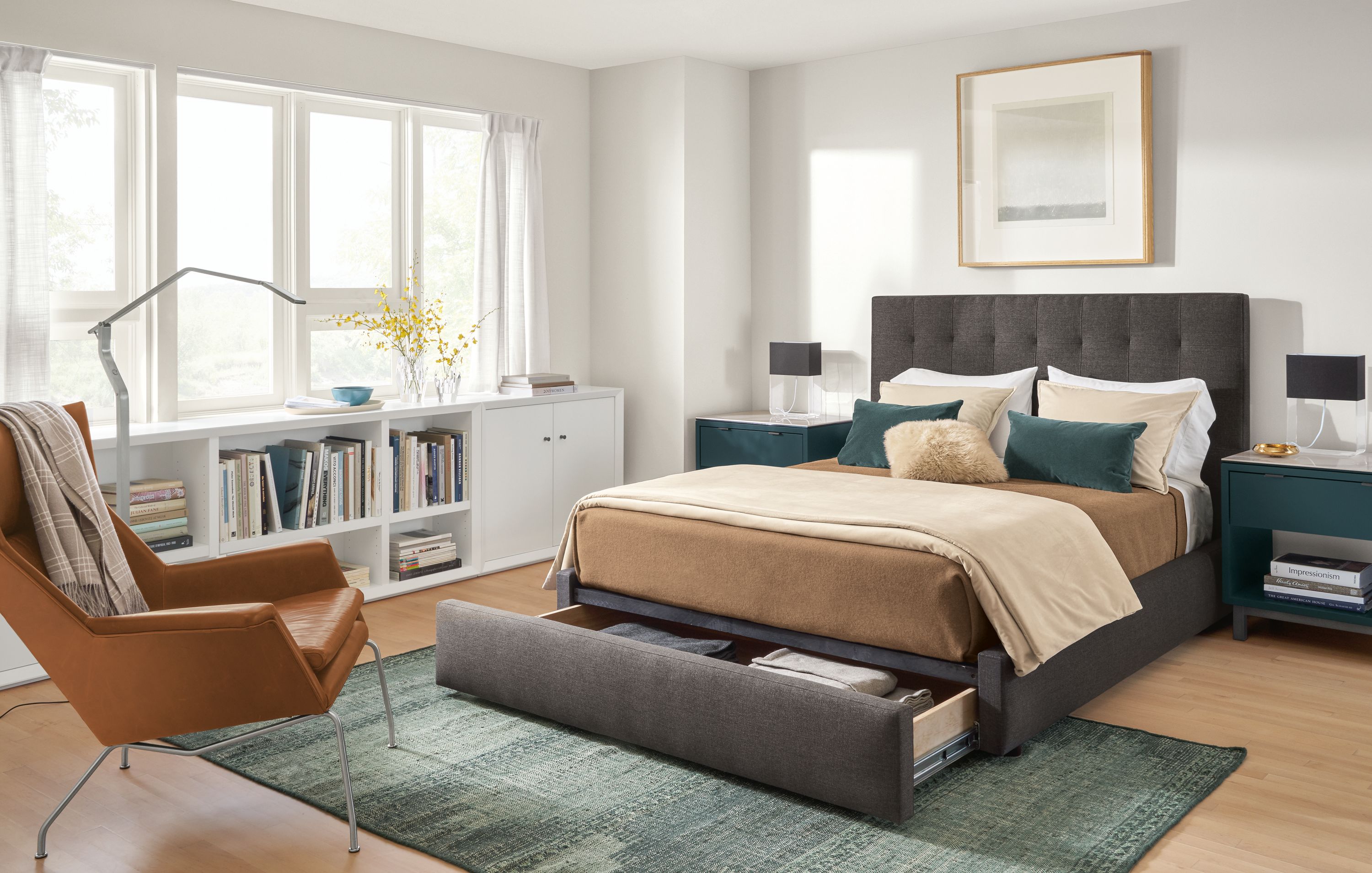 Avery platform deals bed