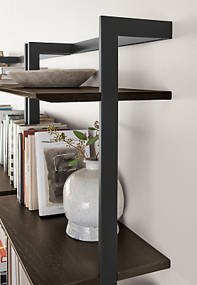 Detail of Beam leaning wall unit.