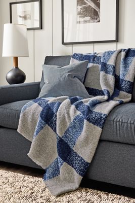 Room & Board Windsor Pillow - Thumbnail 3
