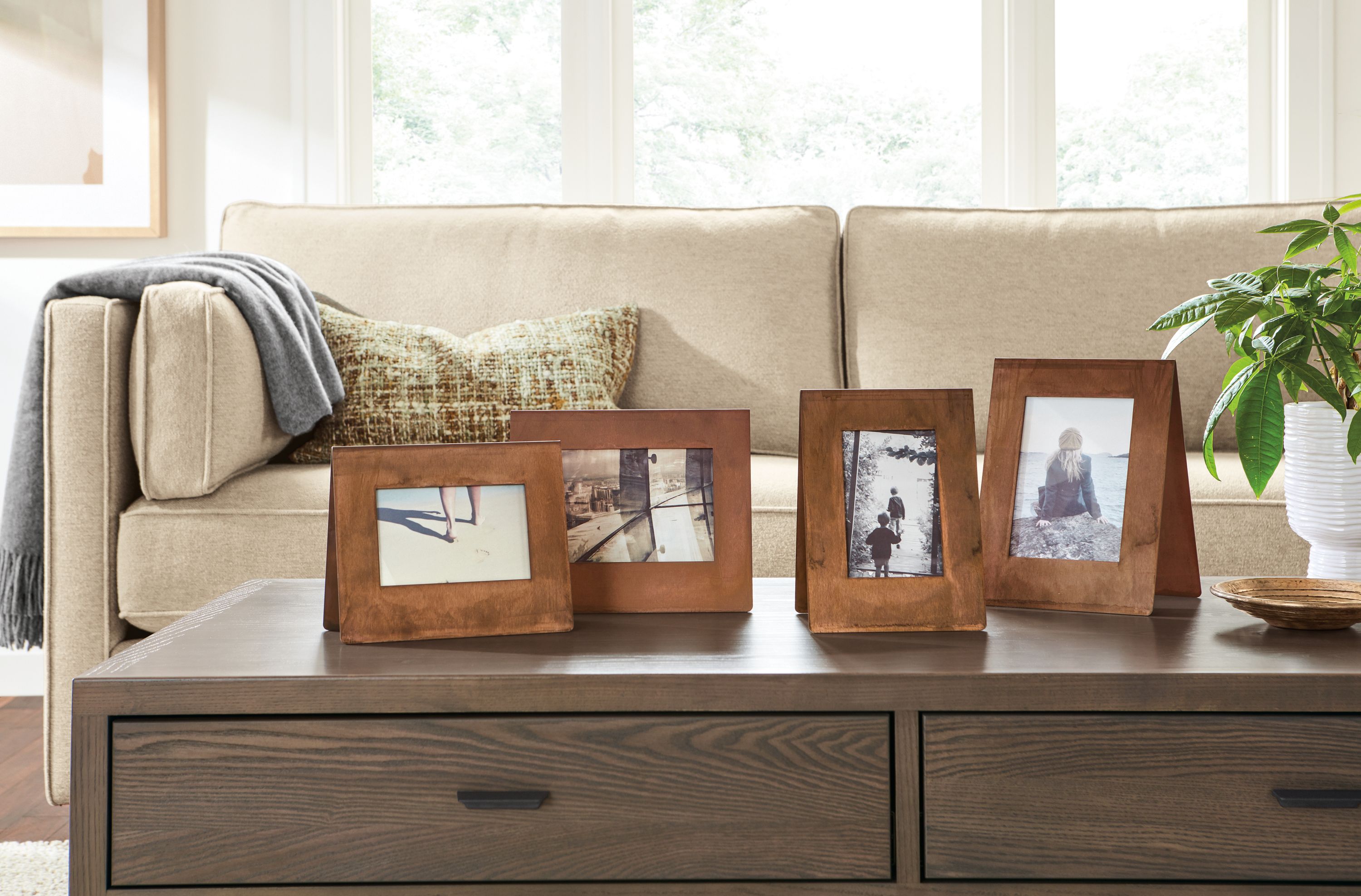 Patina frames as shown: (left to right) 4x6 horizontal, 5x7 horizontal, 4x6 vertical, and 5x7 vertical.