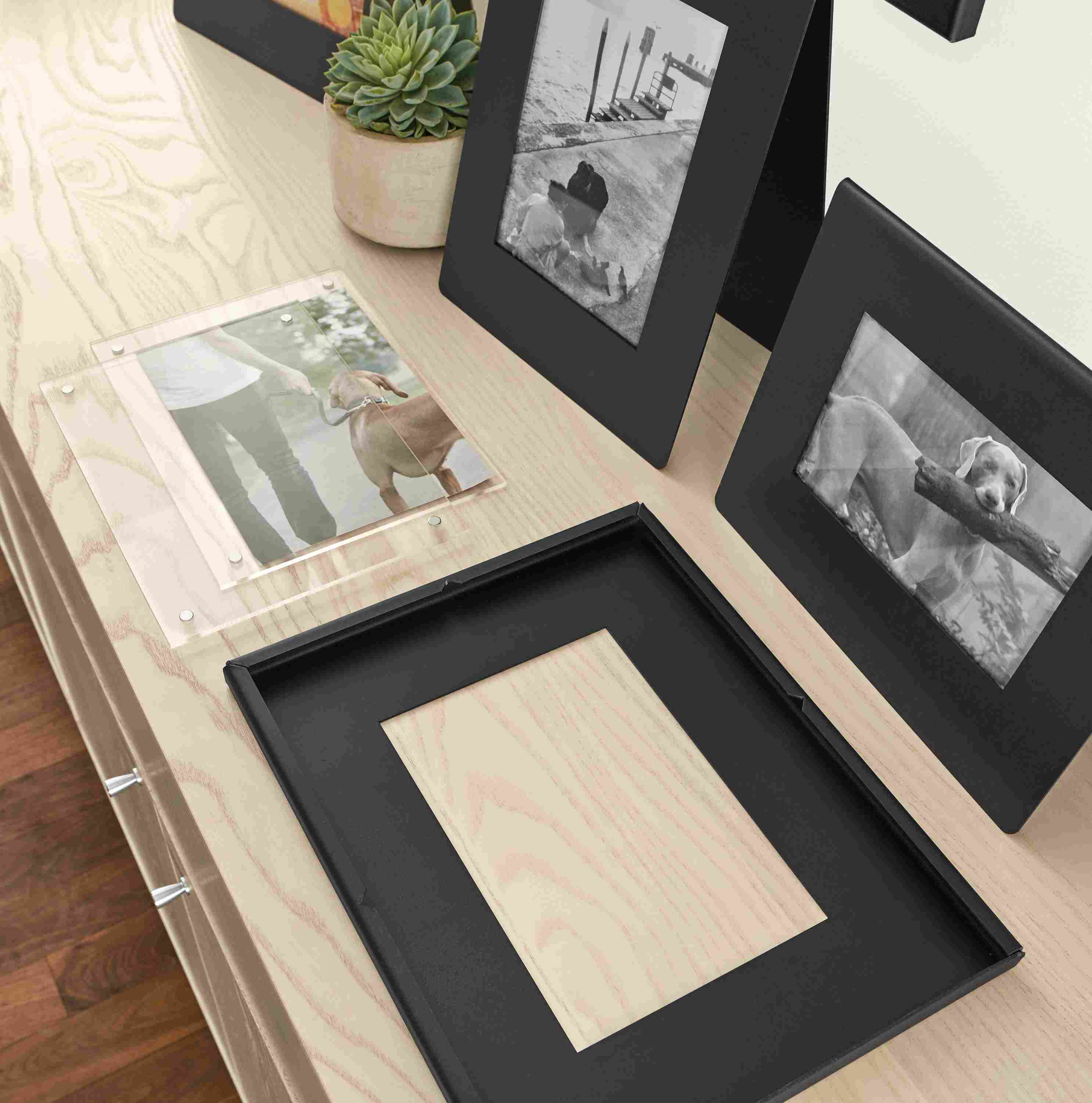 Overhead view how to insert photo in Borough frame.