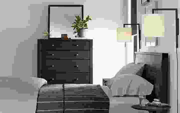 Side detail of Calvin bed.