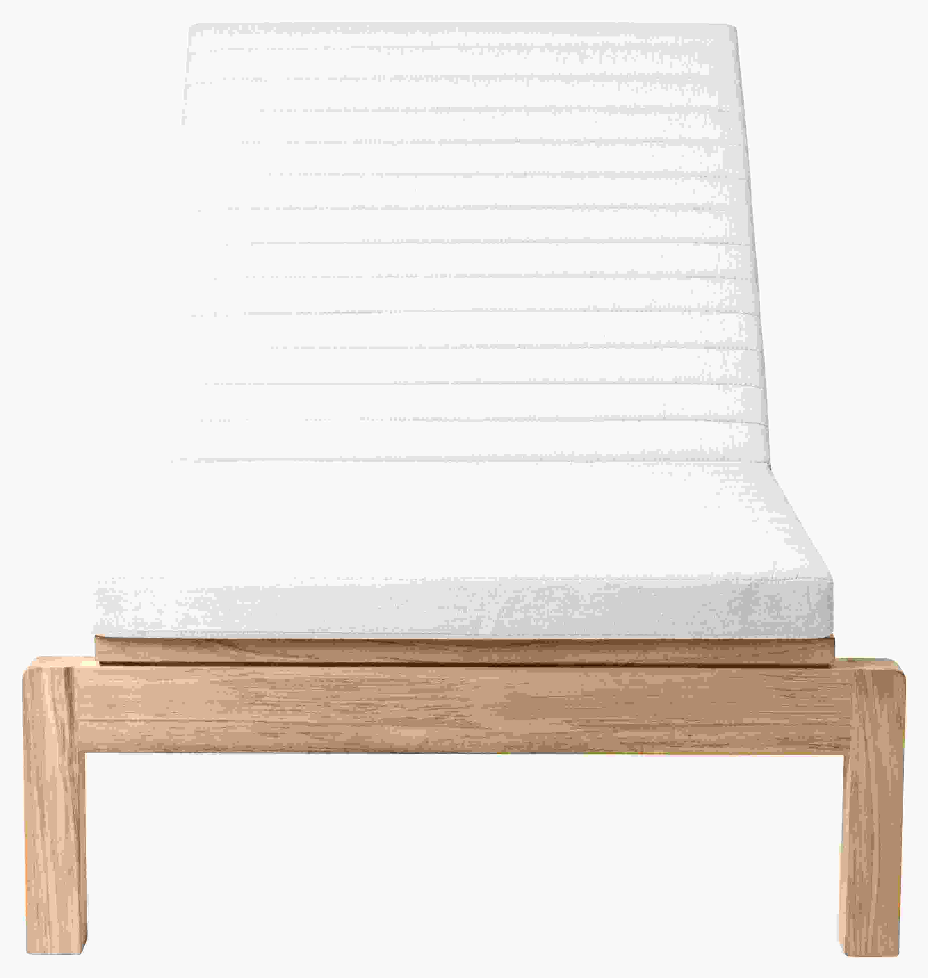 Front view of Carl Hansen Alfred Homann Outdoor Chaise with Cushion Agroa Life Oat.