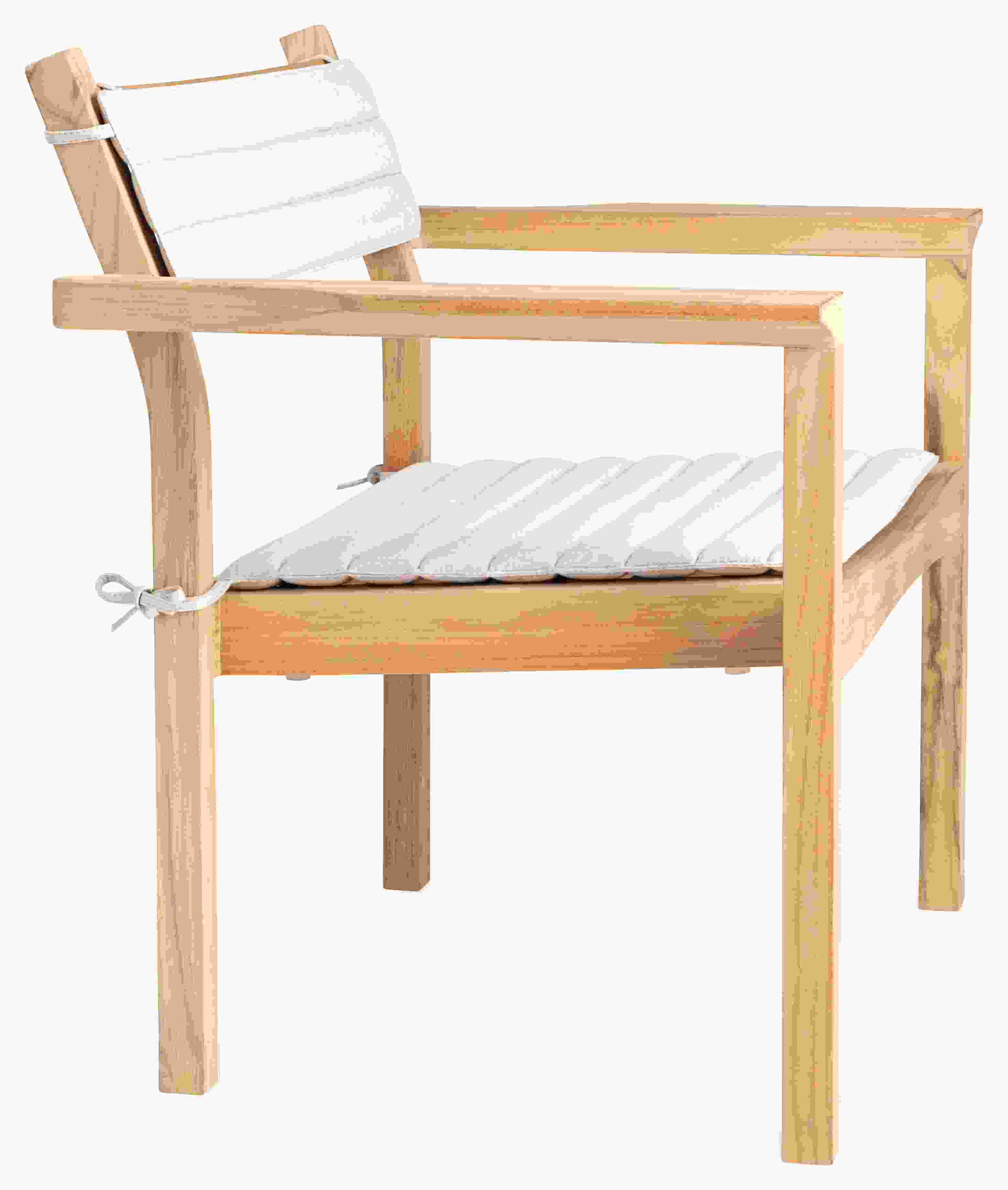 Side view of Carl Hansen Alfred Homann Outdoor Lounge Chair with Cushion Agroa Life Oat.