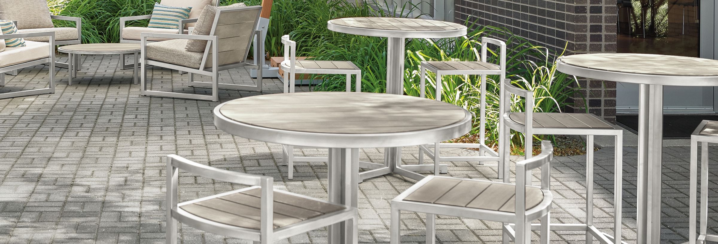 Commercial Outdoor Dining & Kitchen Furniture