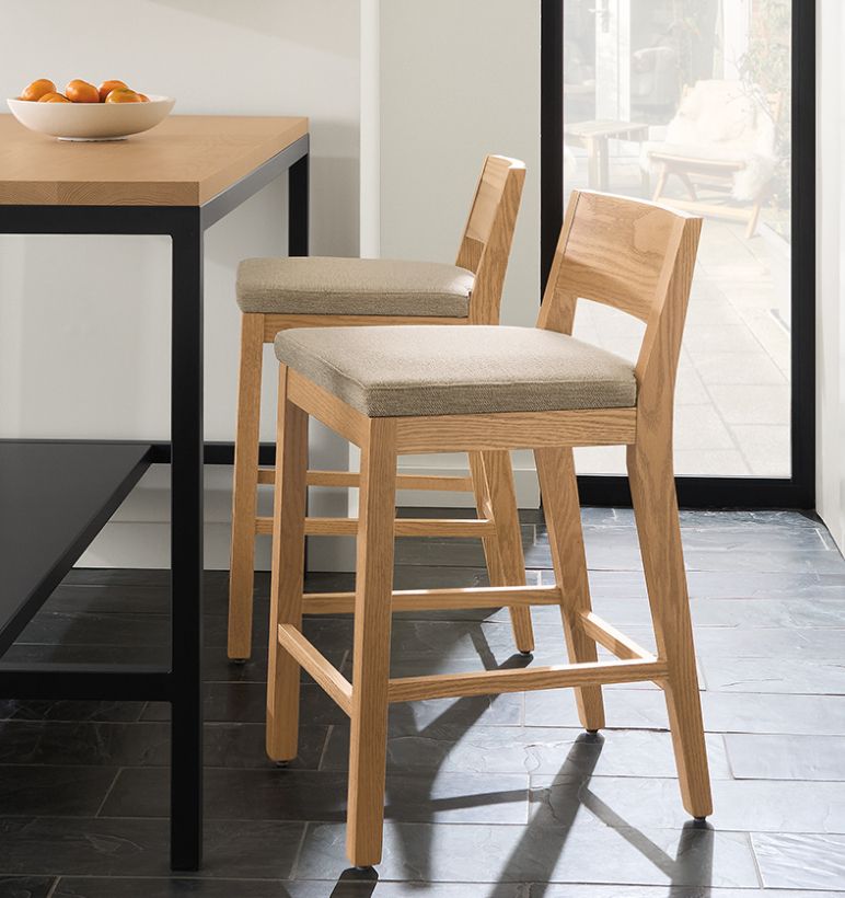 Counter & Bar Stools