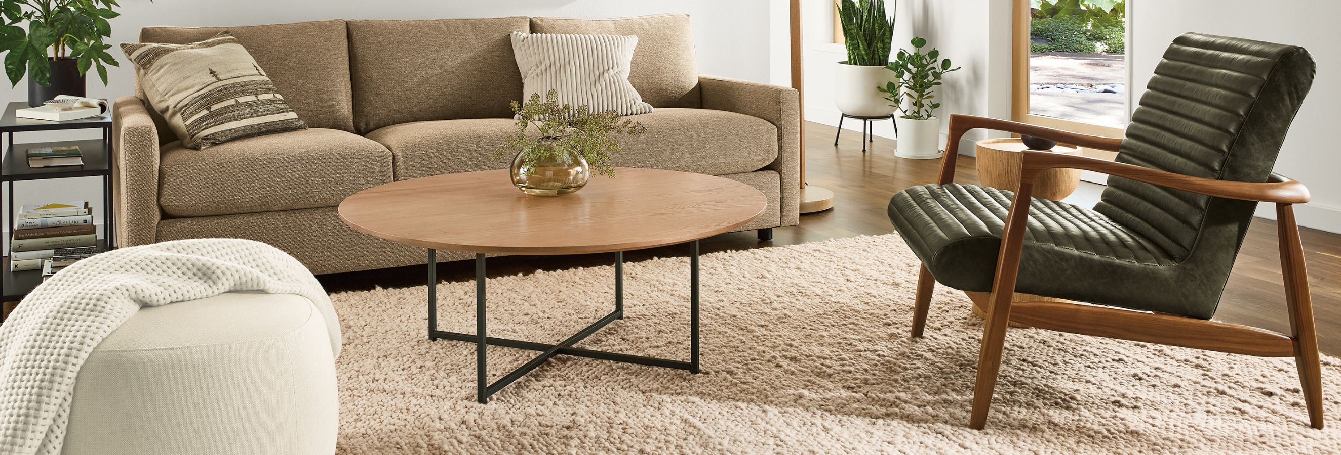 Chairs & Ottomans