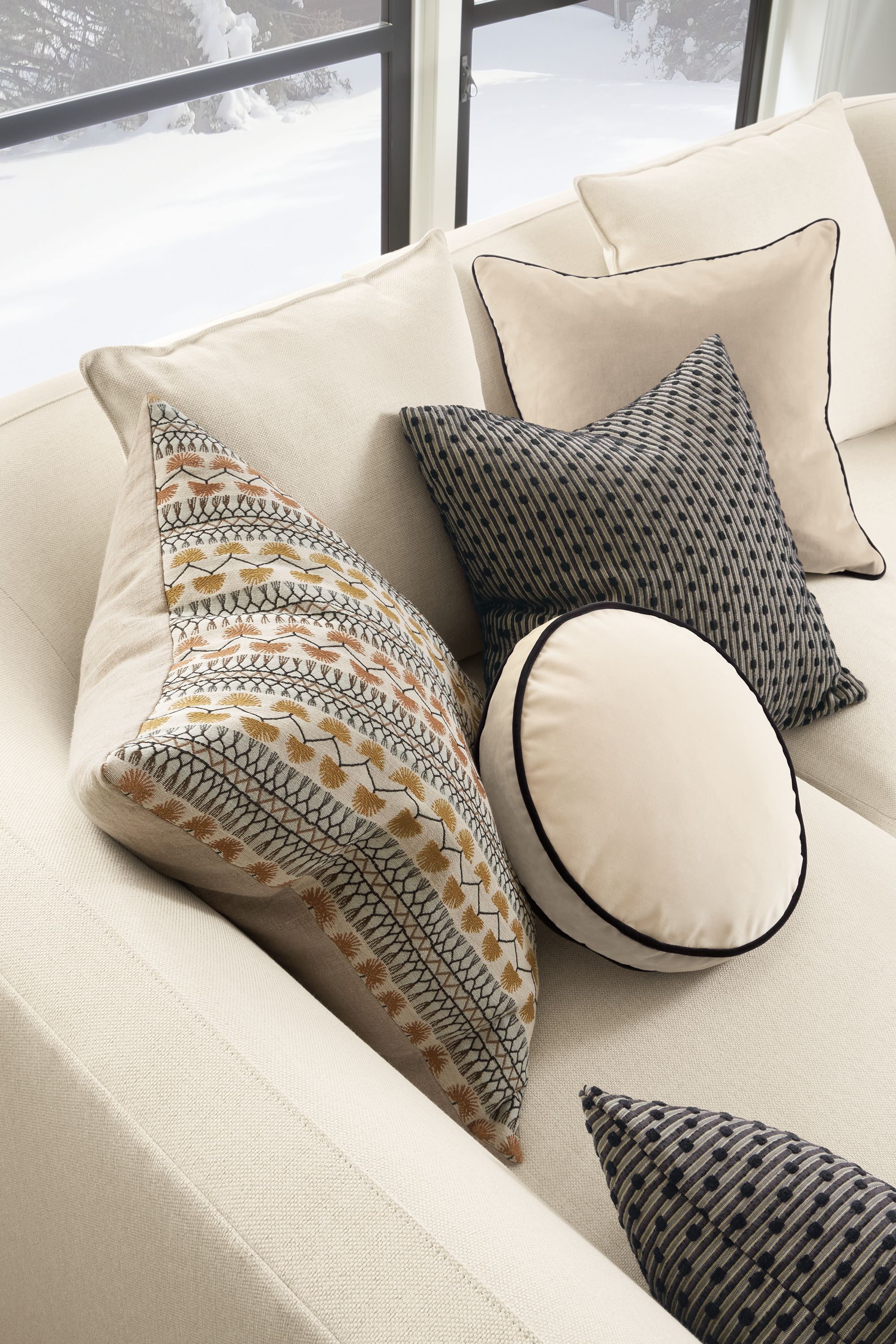 20w 20h and 20w 13h pillows in black