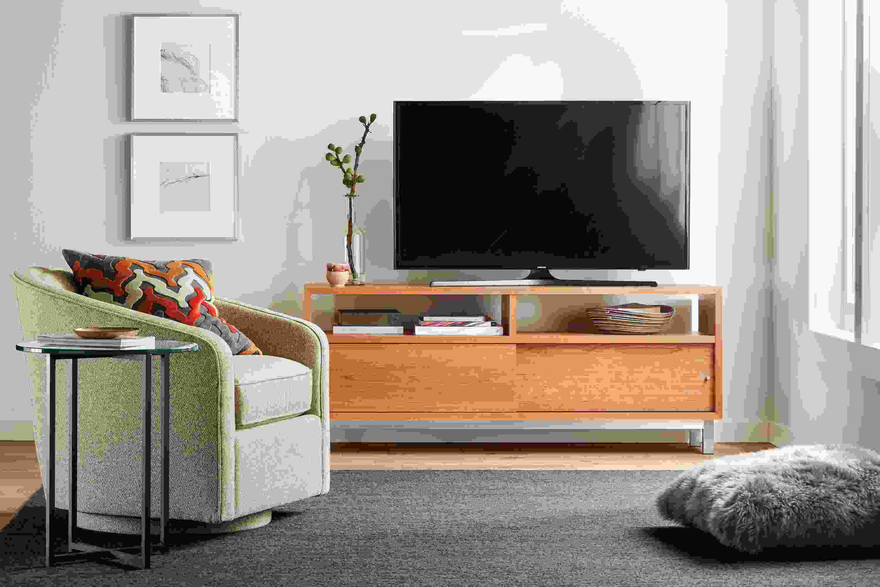 Copenhagen Media Cabinet in Cherry