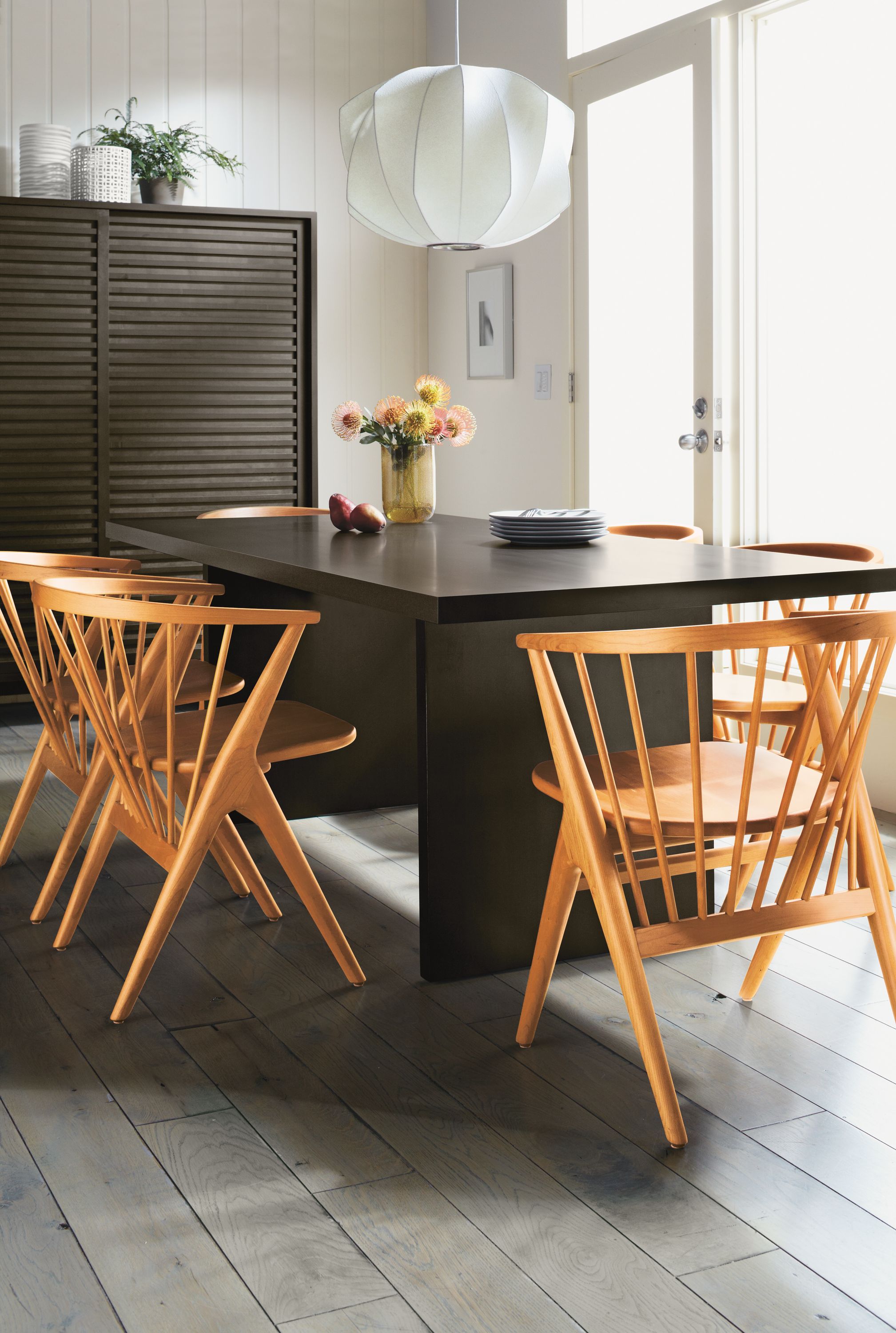 Corbett dining table in Japanese-style dining room.