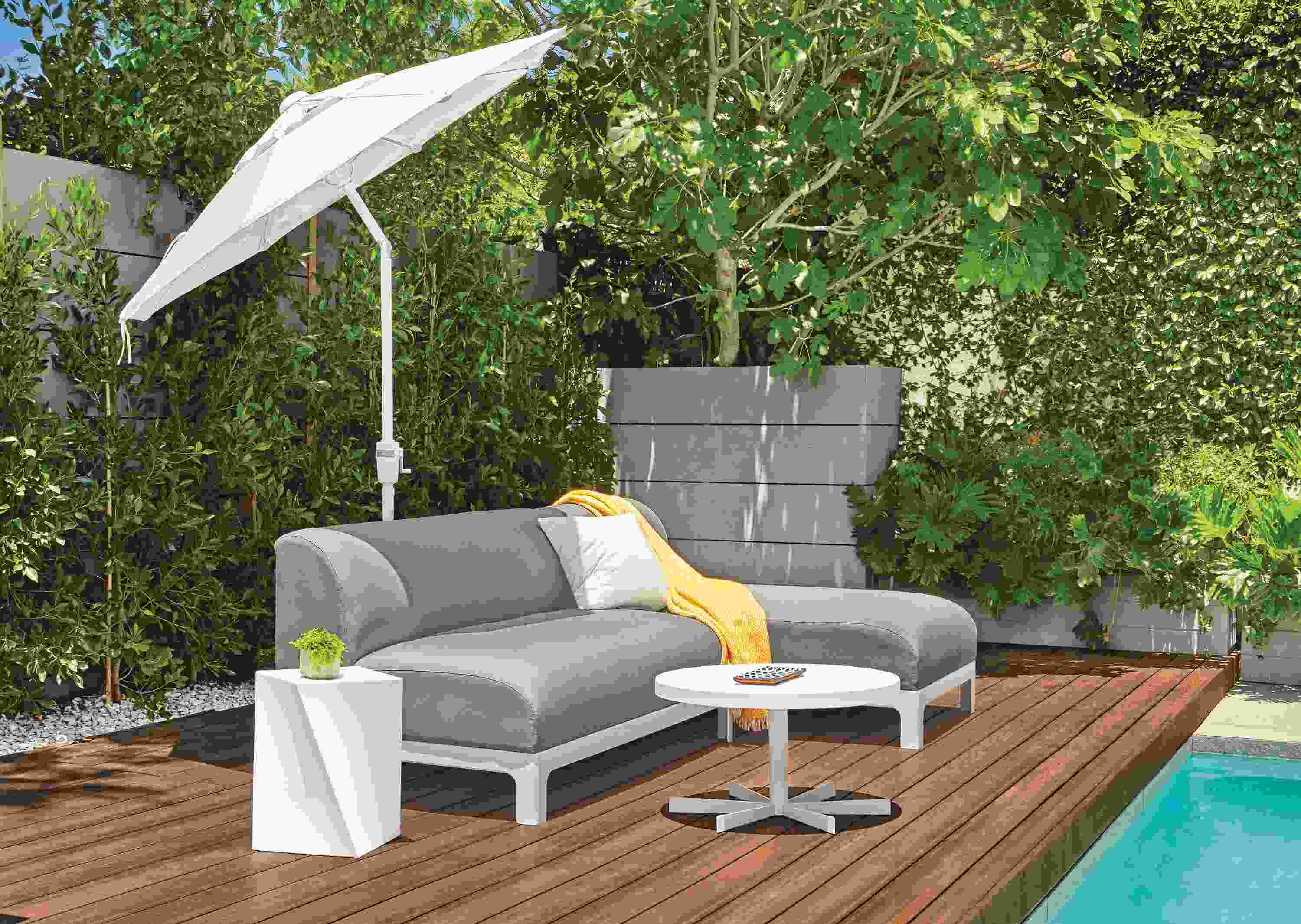 Side detail of Crescent outdoor sofa with chaise.