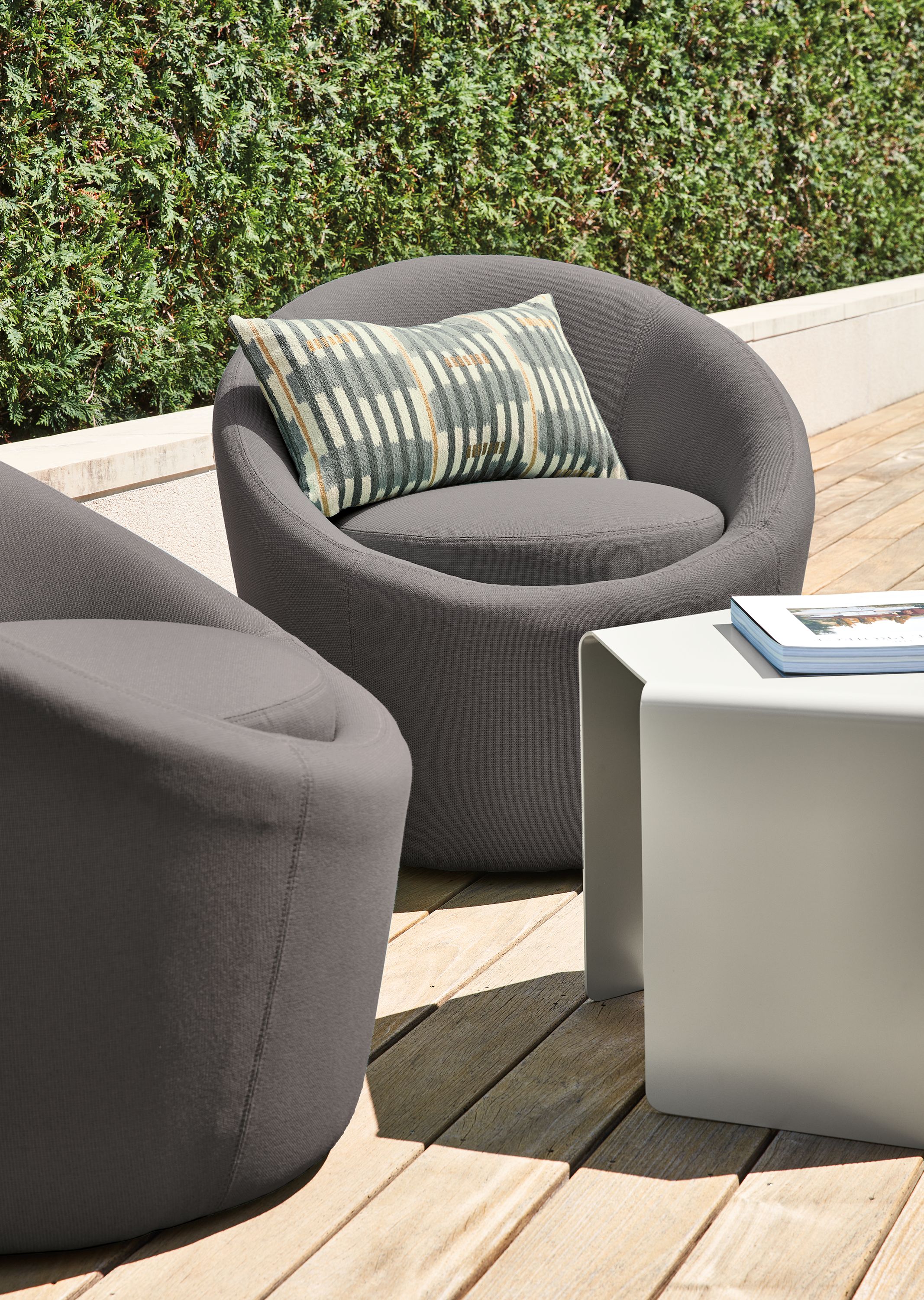 Swivel chair in Arta charcoal fabric