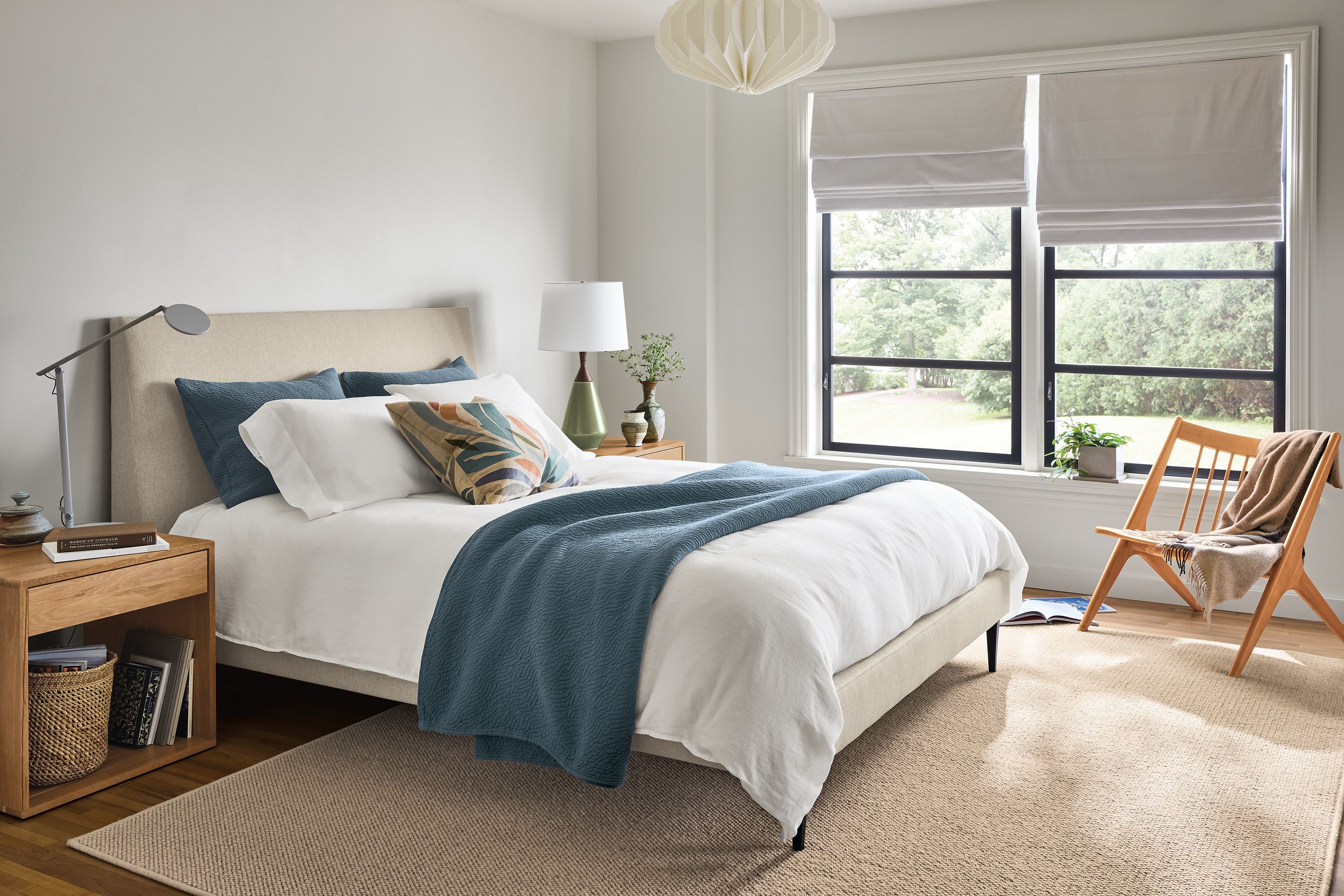 Queen bed in Sumner linen fabric with graphite legs