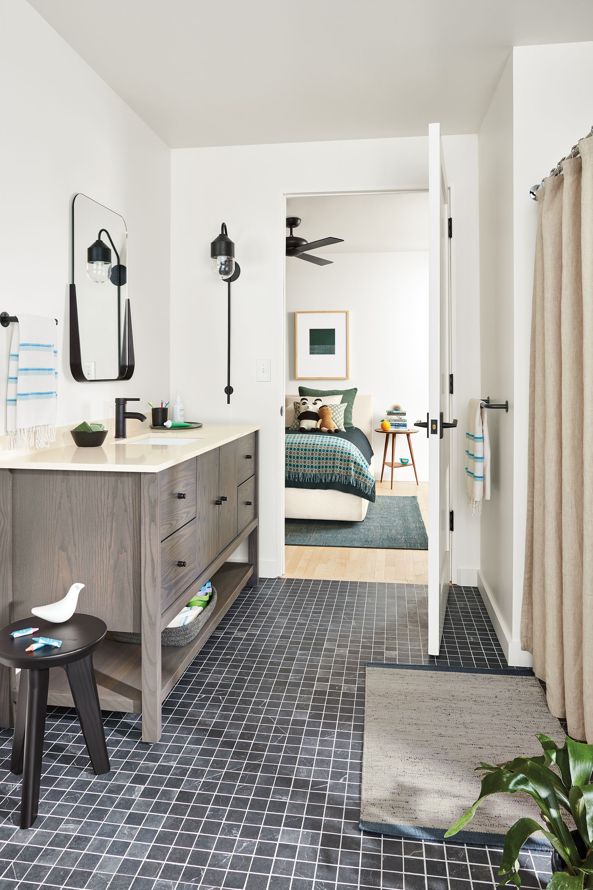 kids bathroom featuring emerson vanity in shell stain.