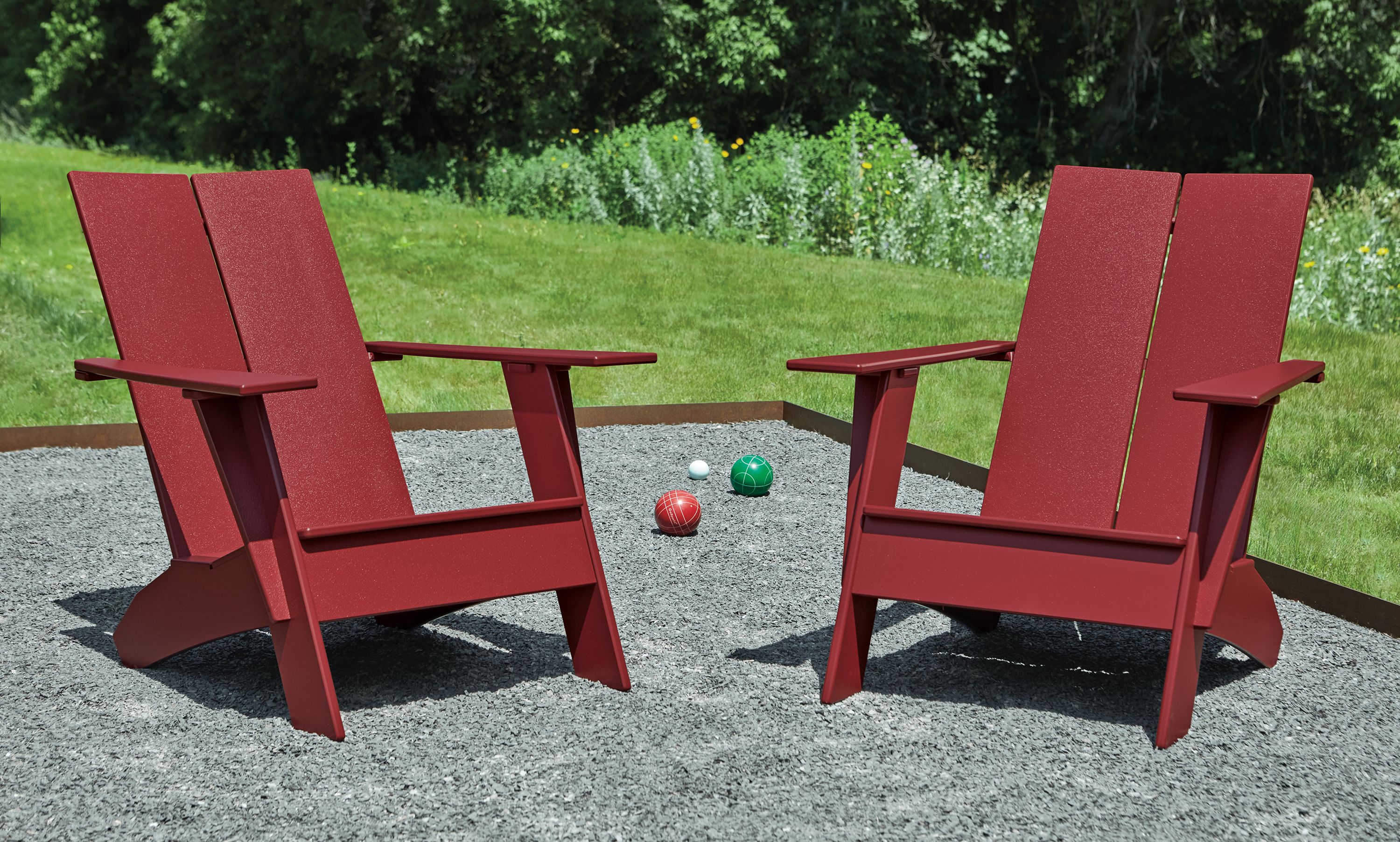 Lounge chair in brick frame