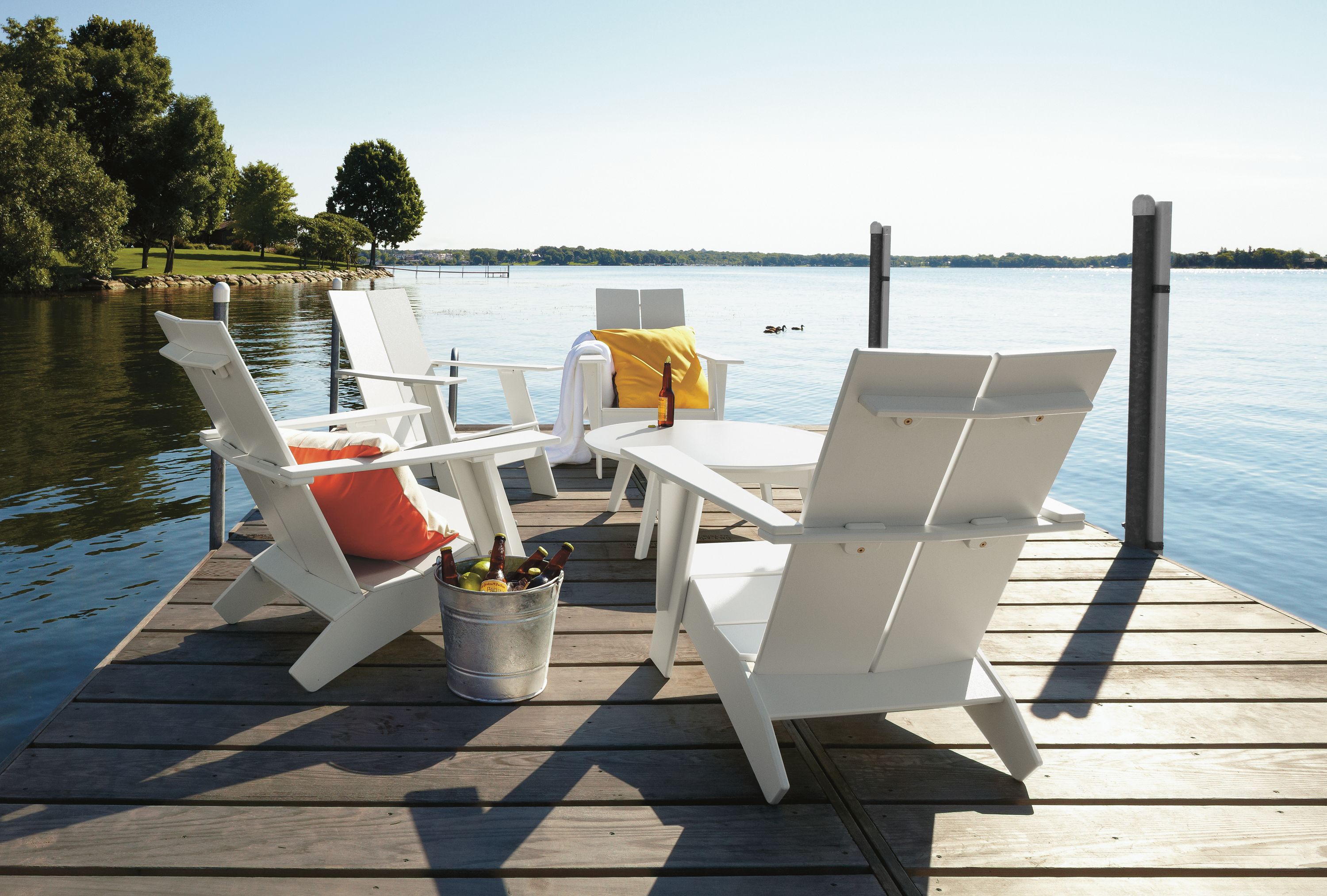 Emmet Lounge Chairs in White Outdoor Room Board