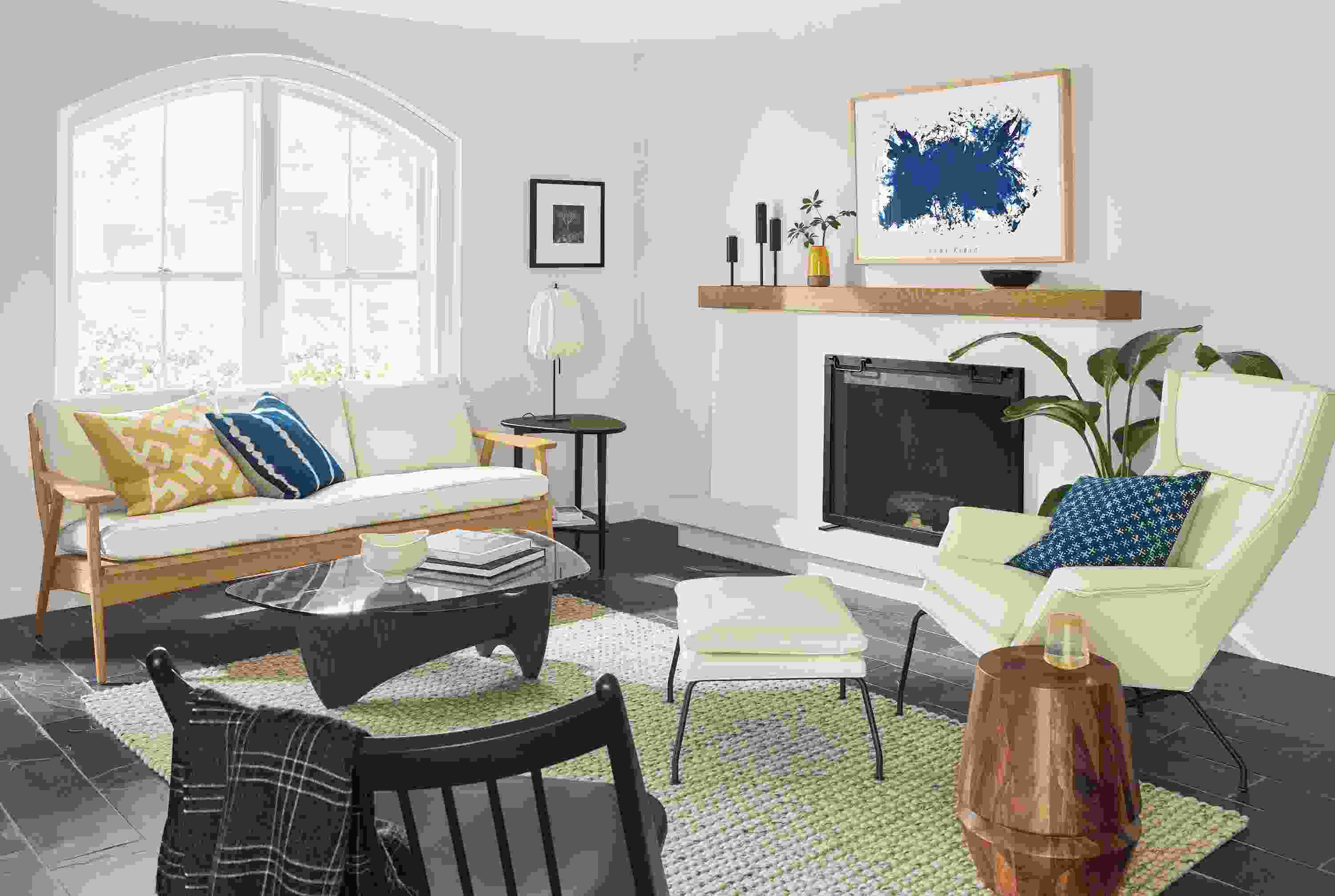 Ercison sofa in beach-inspired room.