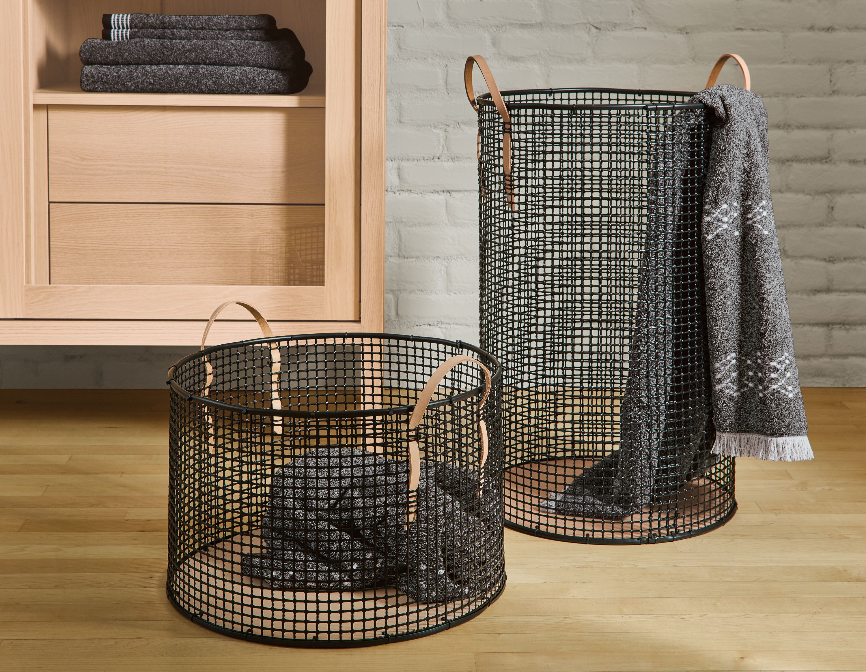 18 diam 12h and 16 diam 24h storage baskets