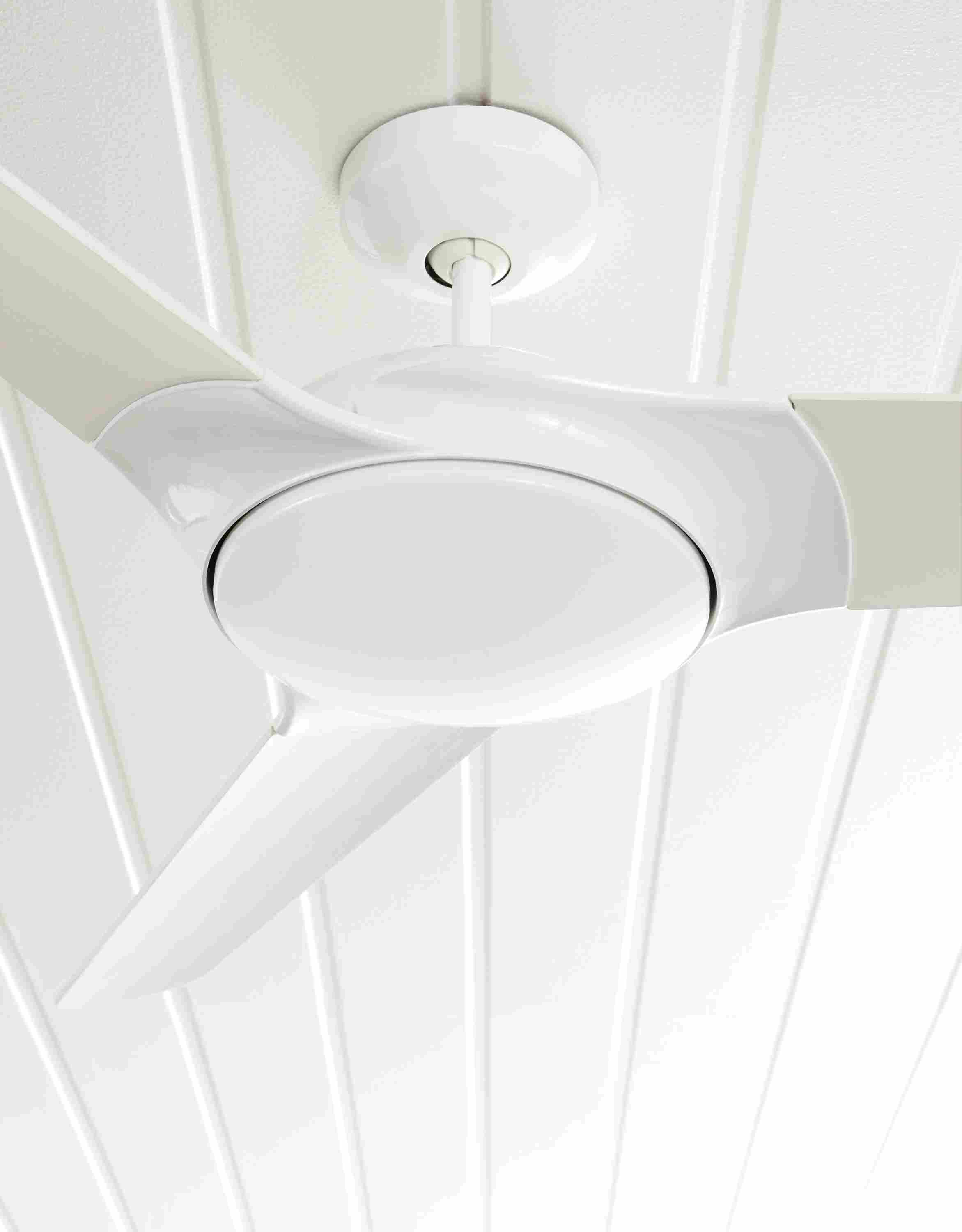 Bottom view of Flow modern ceiling fan.