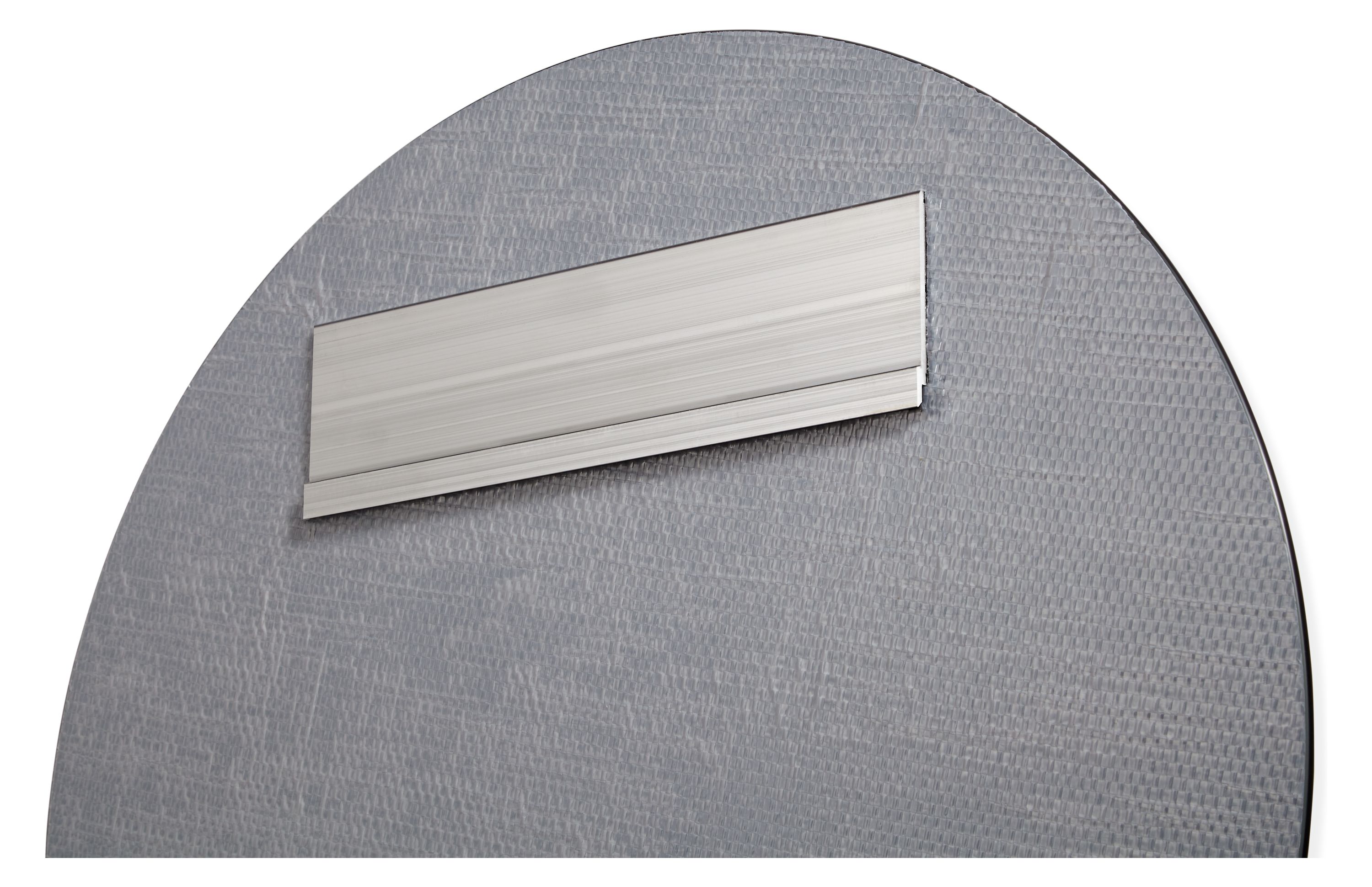 Detail of Focus 24-Round Mirror in Clear Glass.