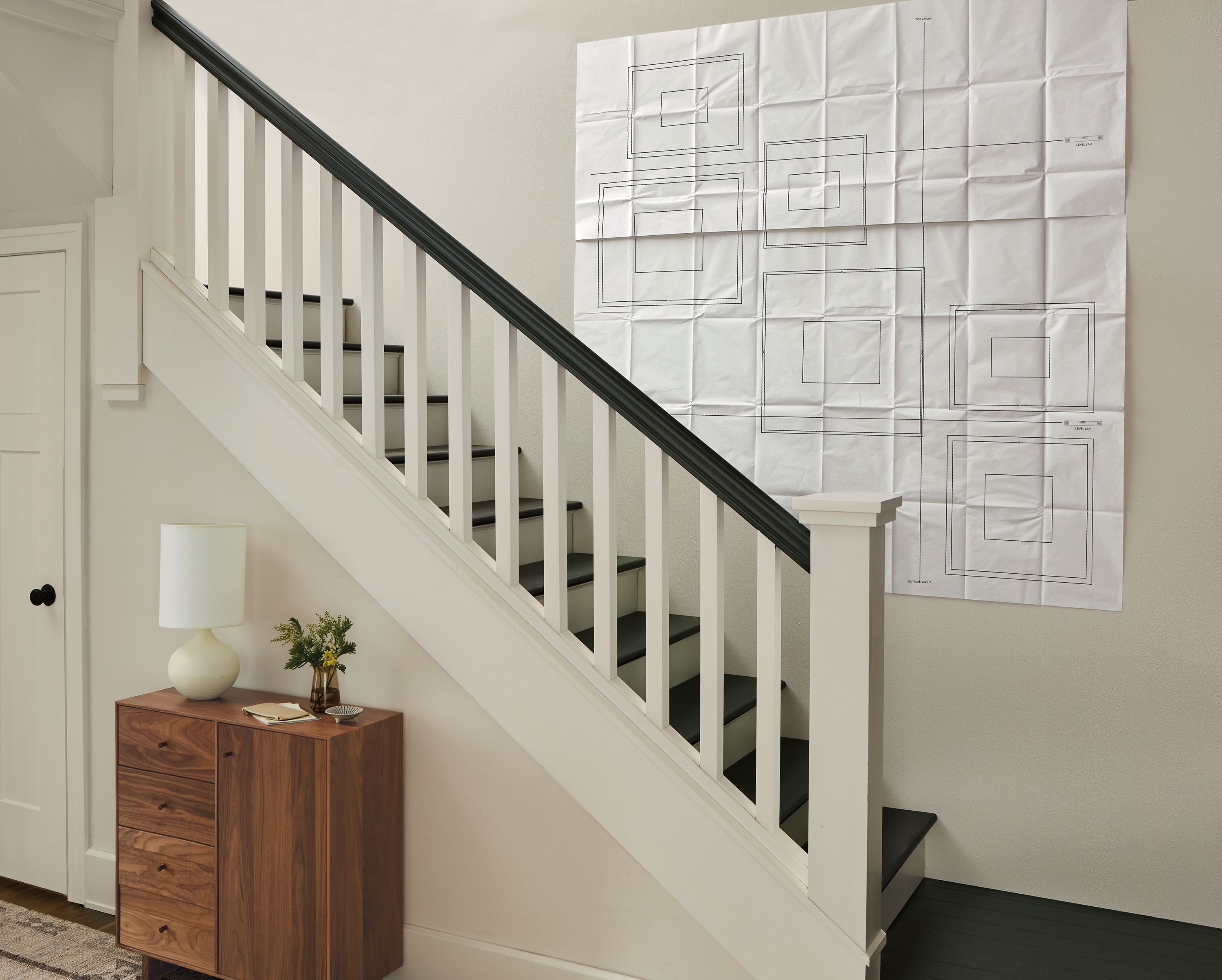 Stairway with Profile and Manhattan 6-frame right template for metal photo frames.
