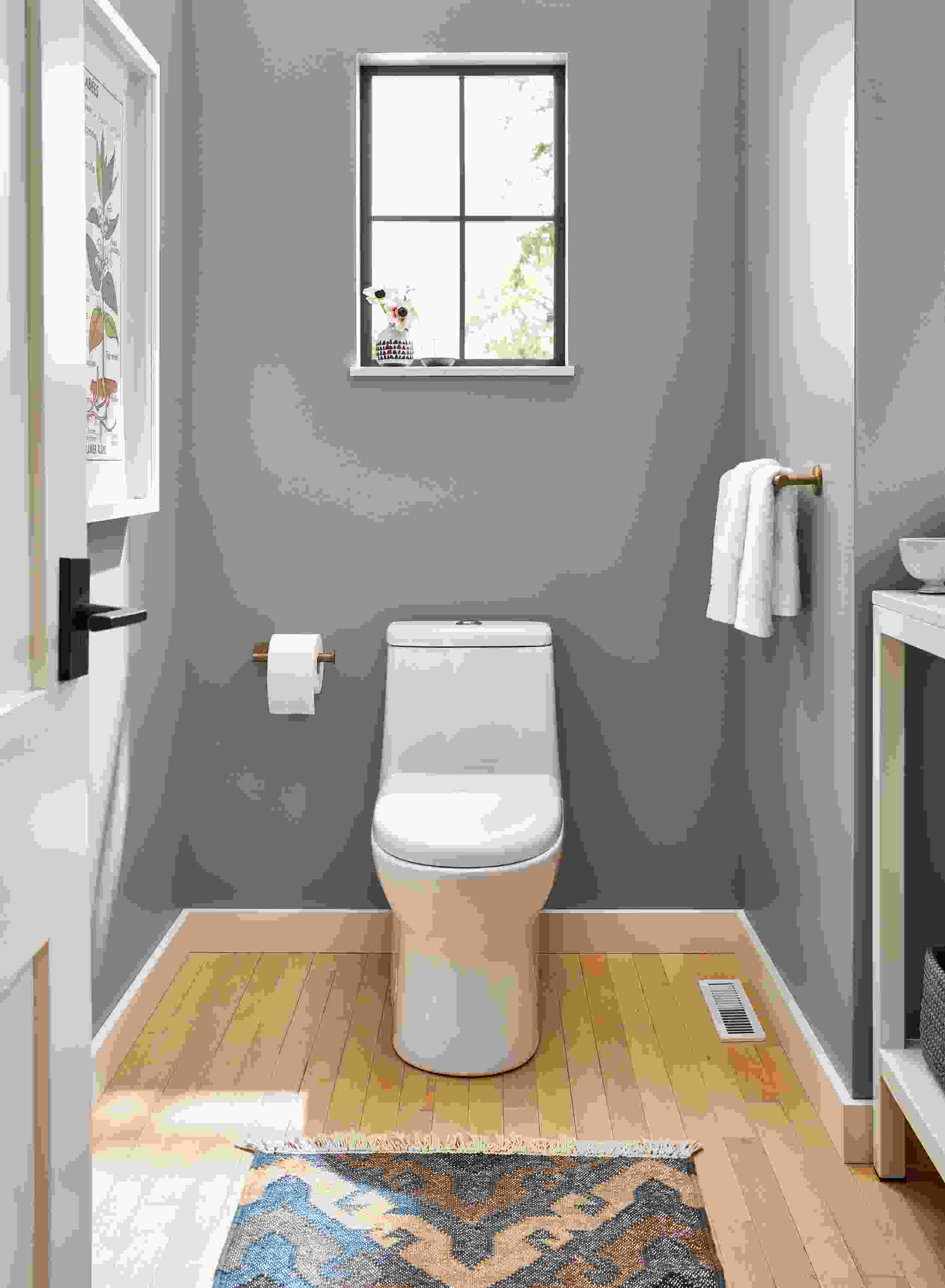 Walls in Hirshfield's Paint, Putty