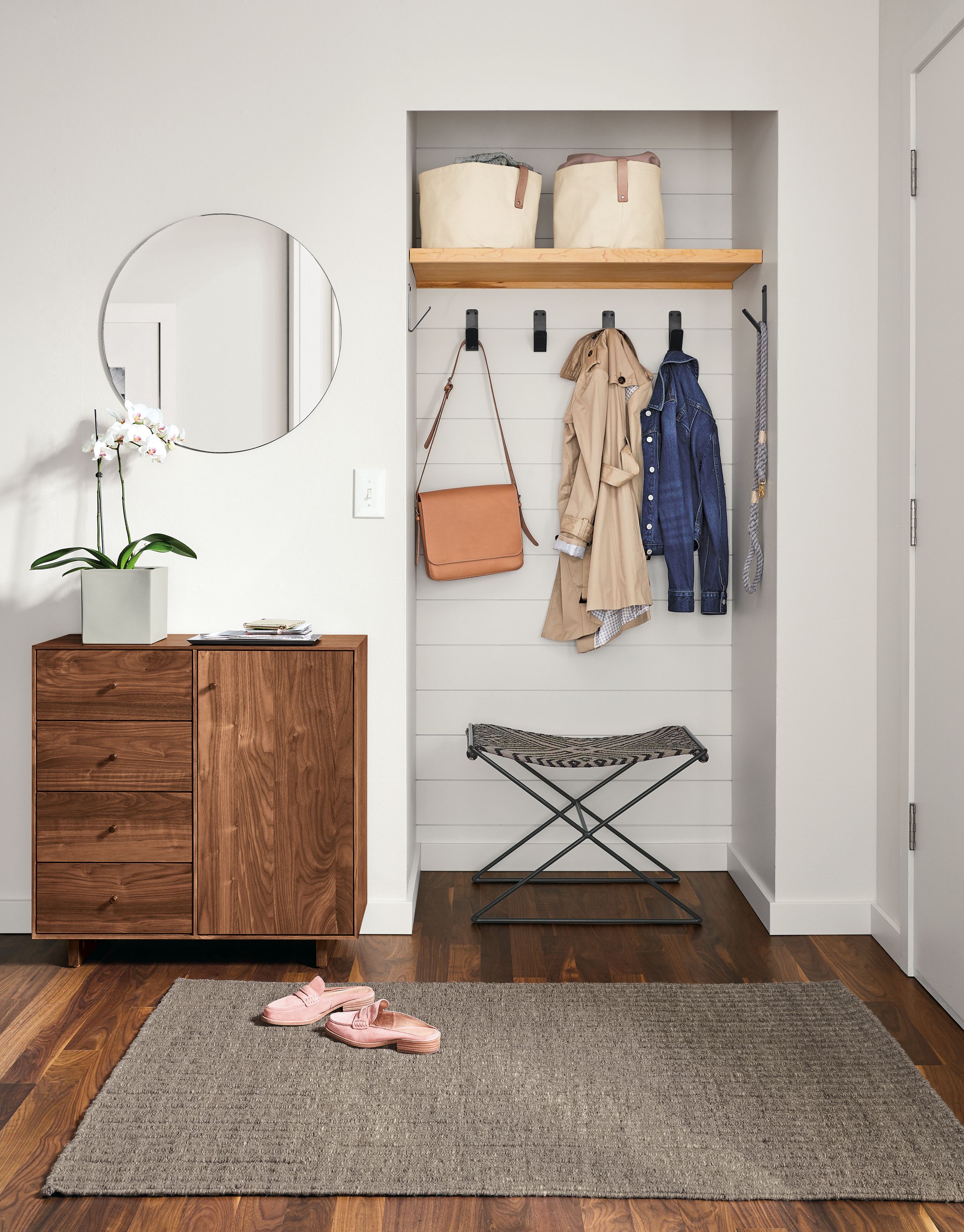 Console discount cabinet entryway