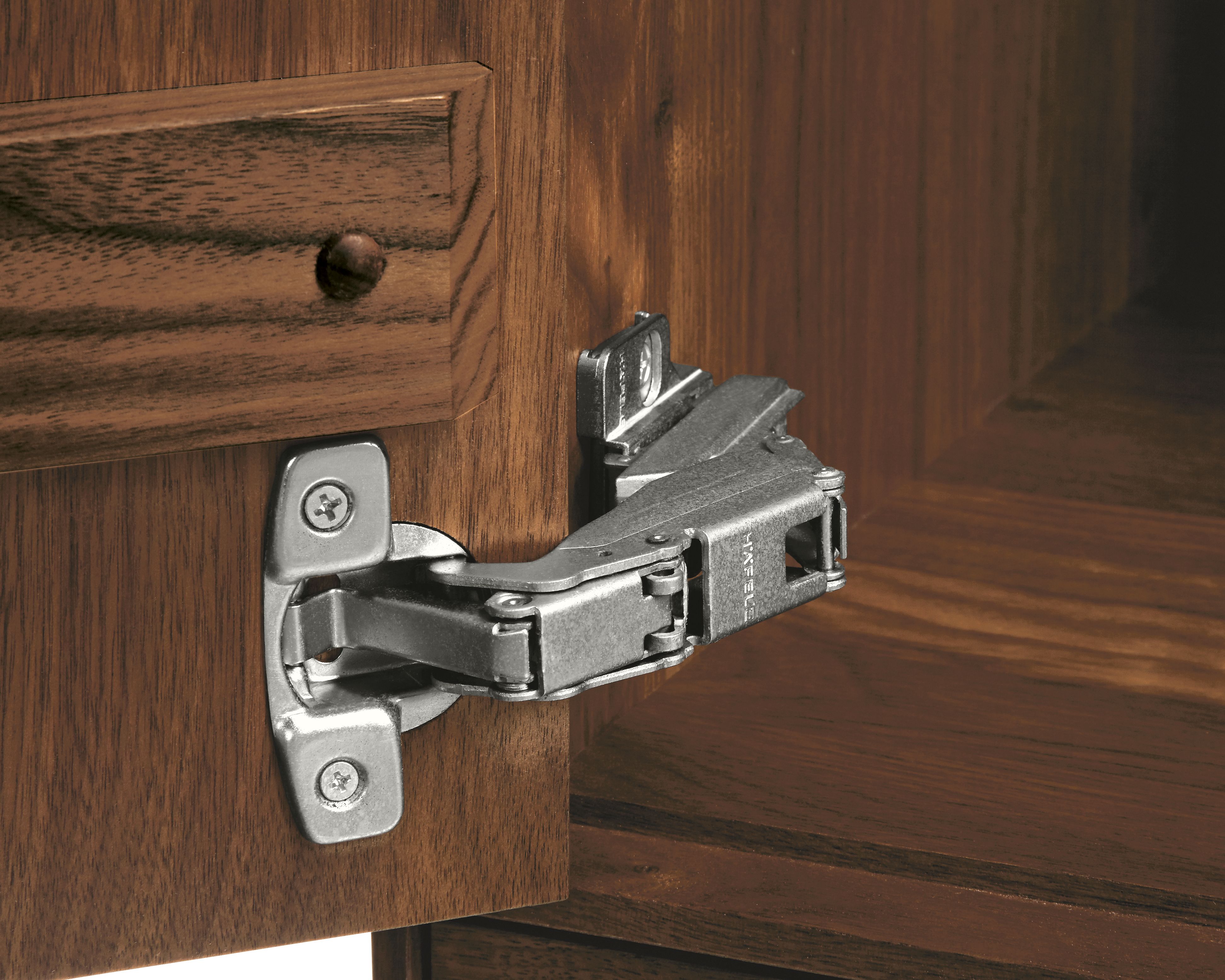 https://rnb.scene7.com/is/image/roomandboard/hudson_W_hinge_d1_13?$prodzoom0$&size=2400,2400&scl=1