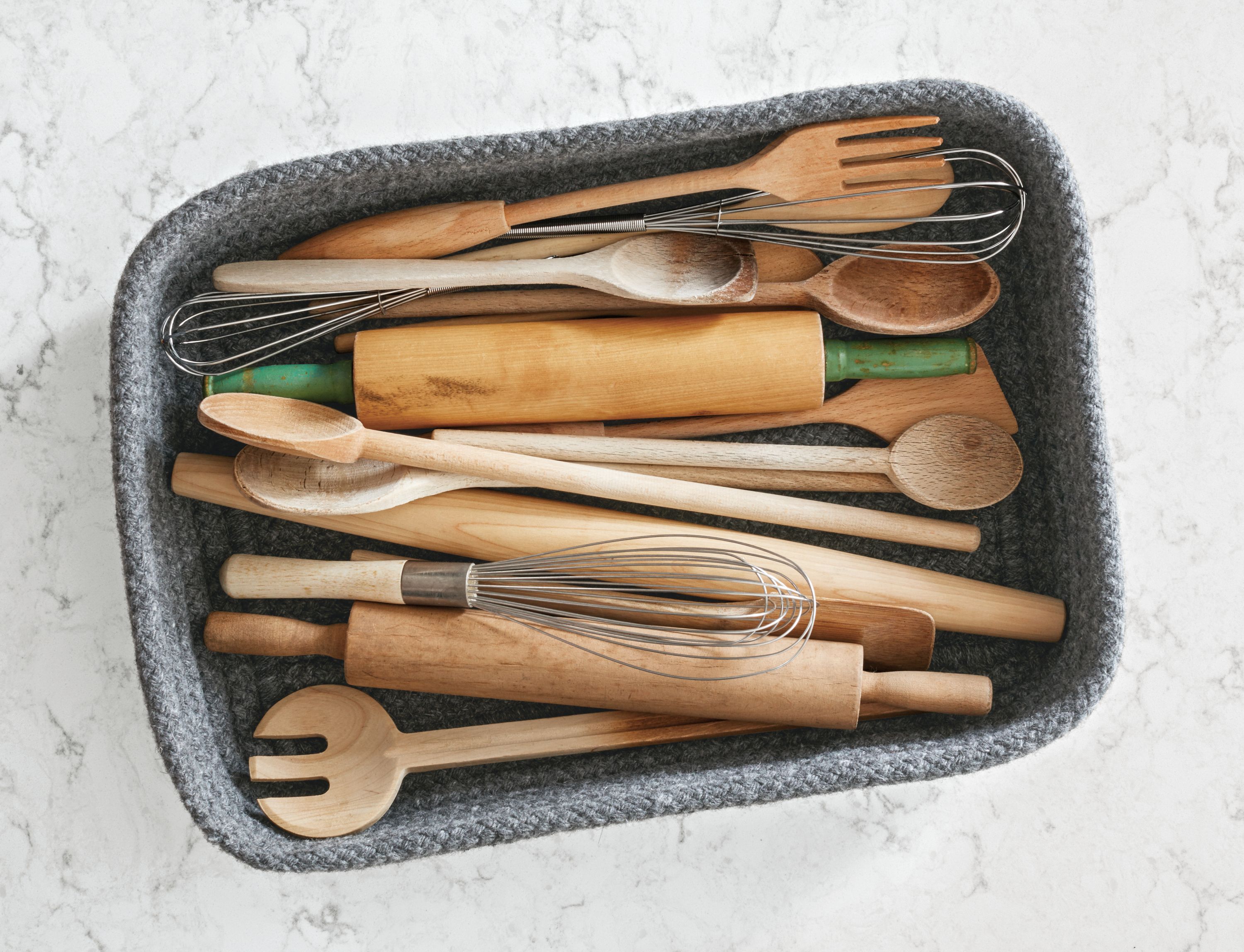 Kori 18w 12d 4h rectangle tray in charcoal