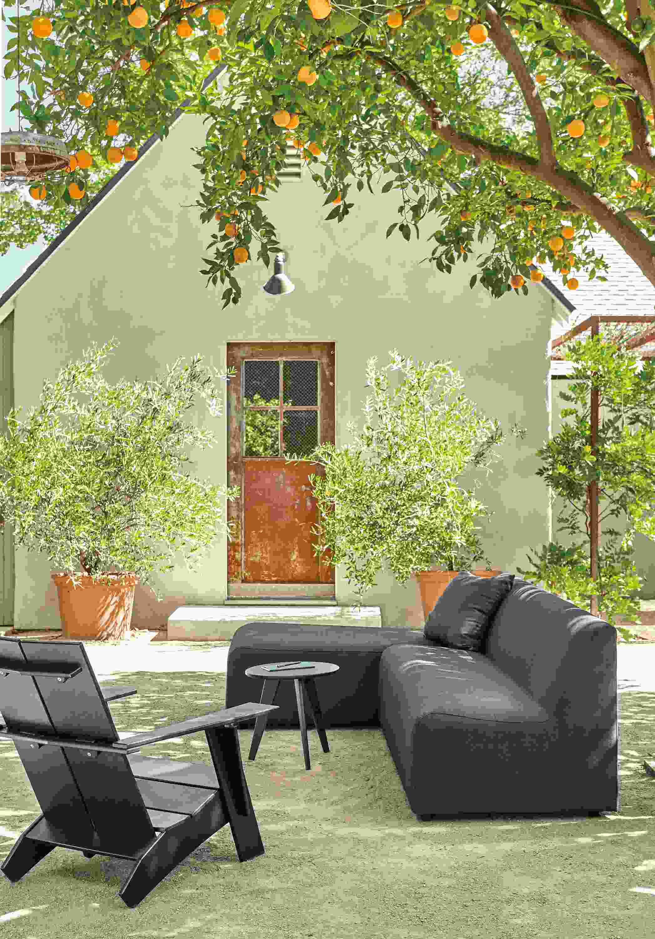 Detail of Laguna 100-inch outdoor sofa.