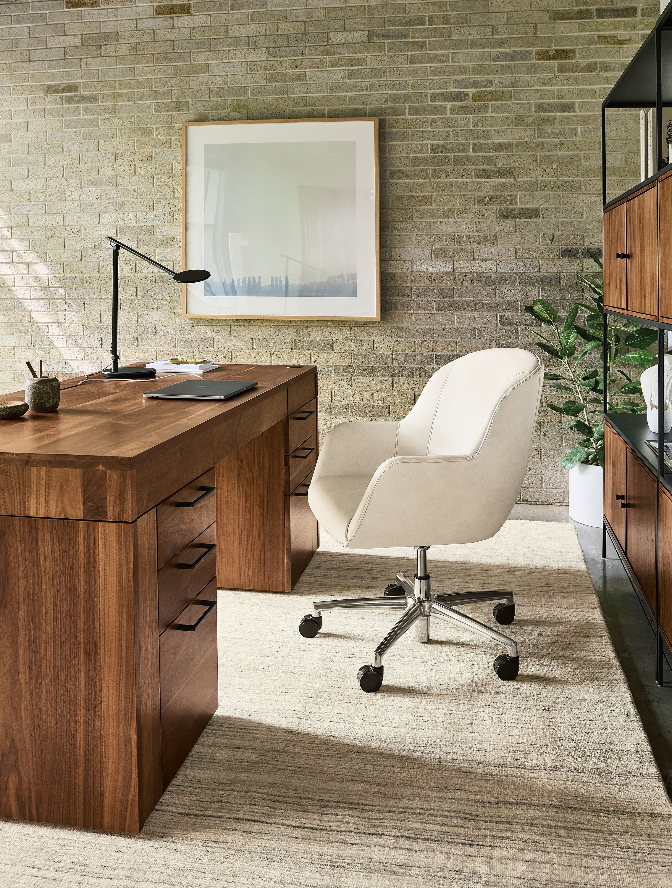Office chair in Laino bone leather