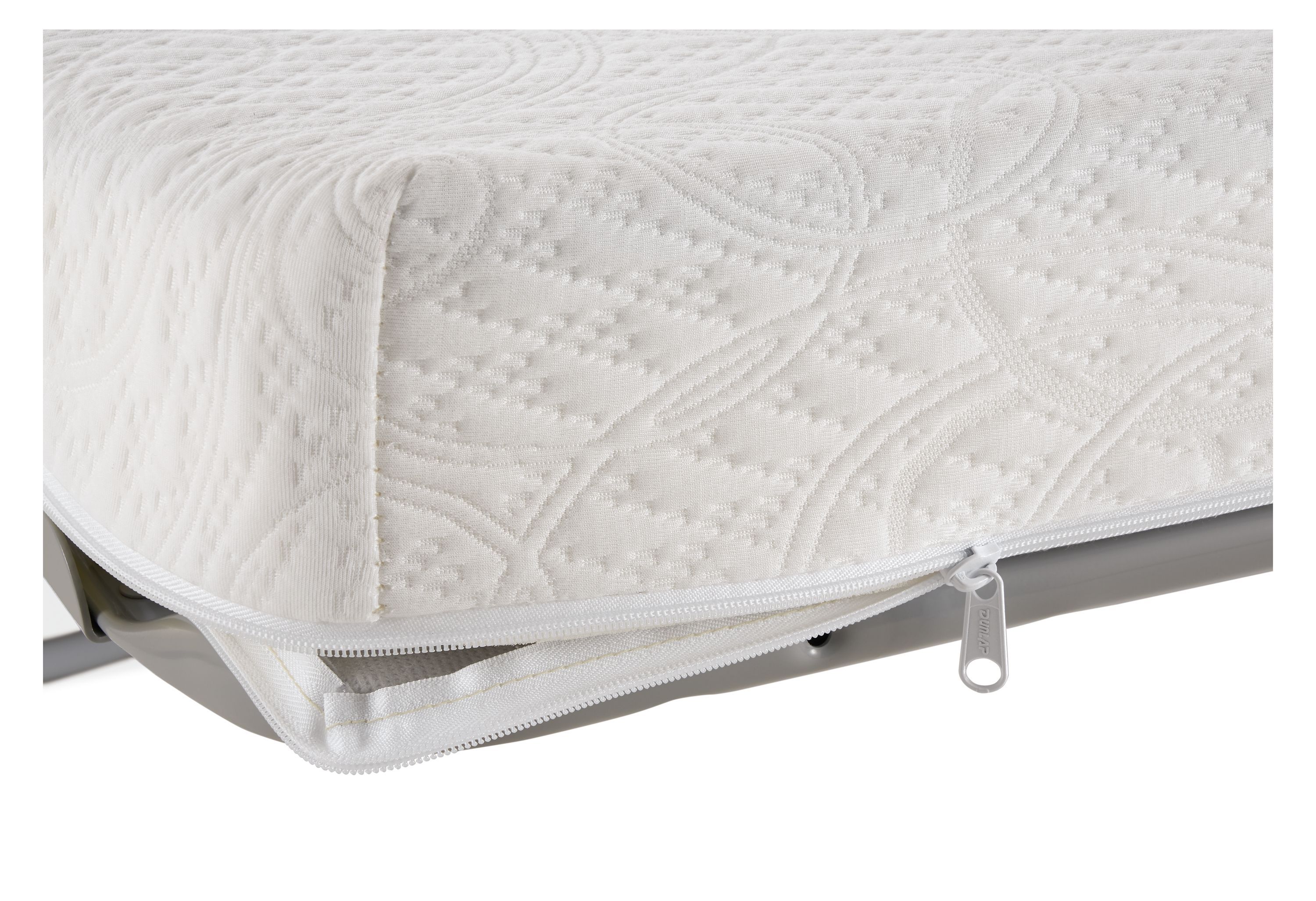 Detail of zippered closure on Ludlow queen sleeper mattress.