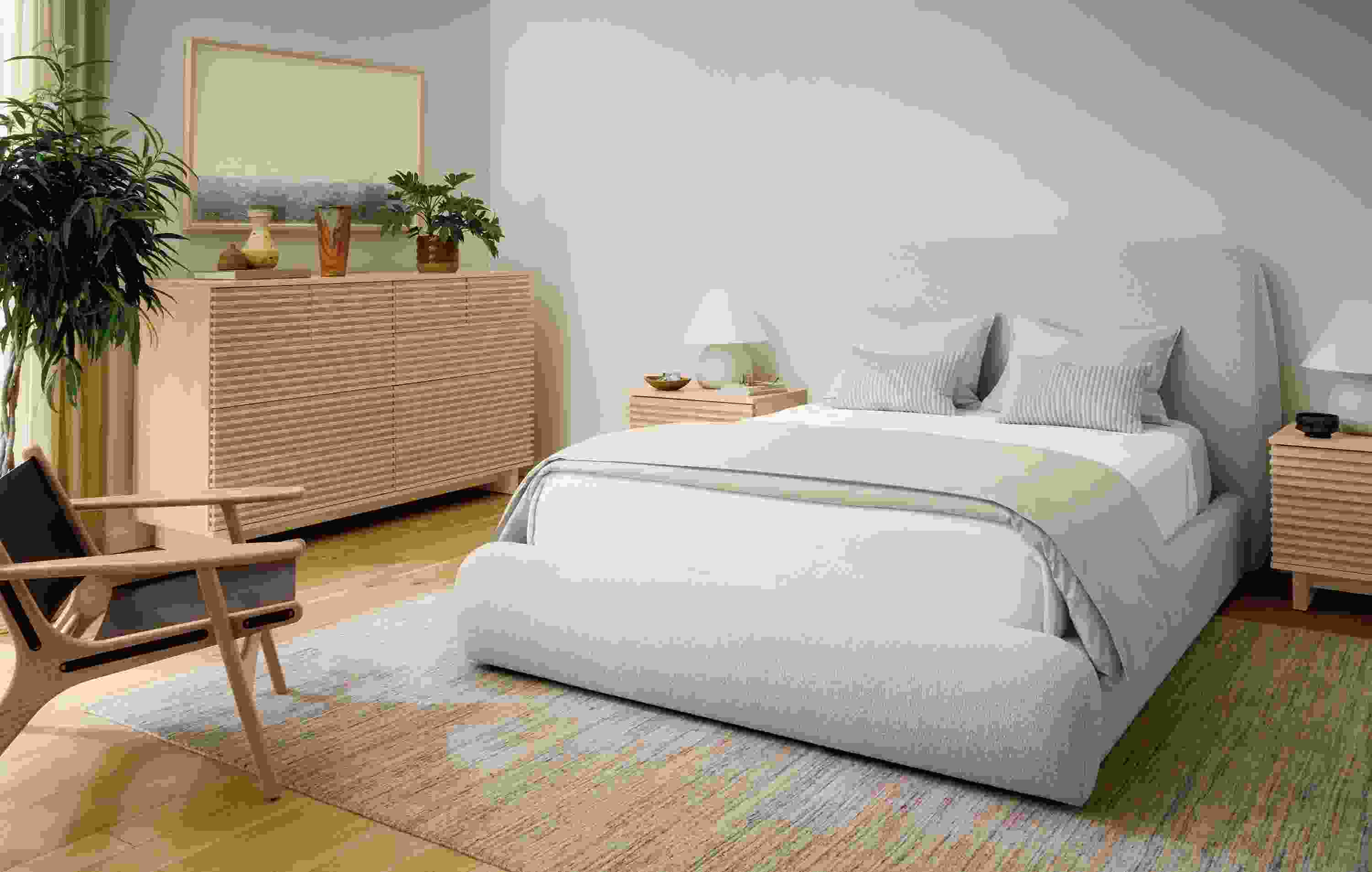 Bedroom with Luna queen storage bed in Conley Natural, 2 Coles nightstands and Coles 10-drawer dresser in salt on red oak.