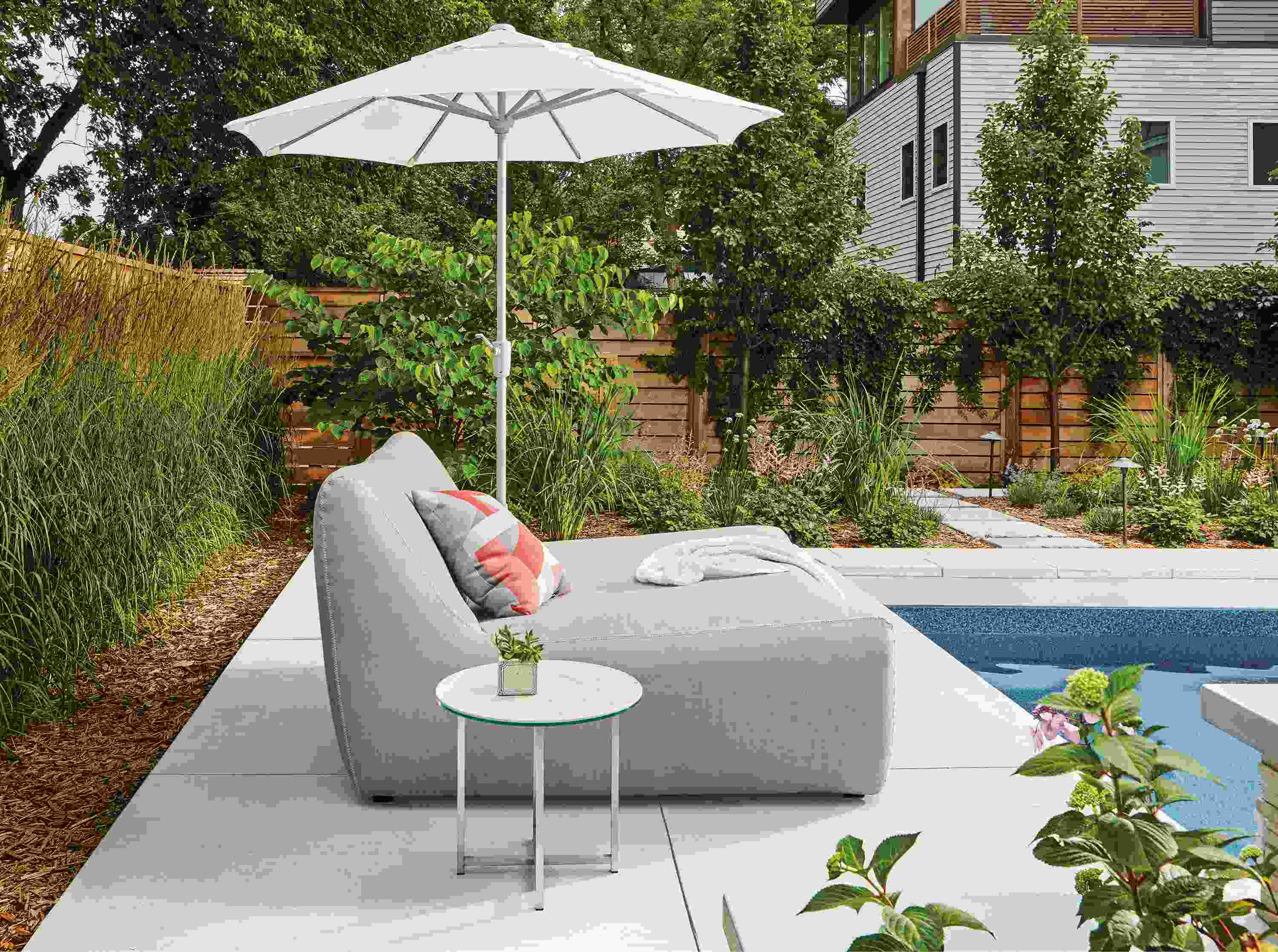 Detail of Maya outdoor double chaise.