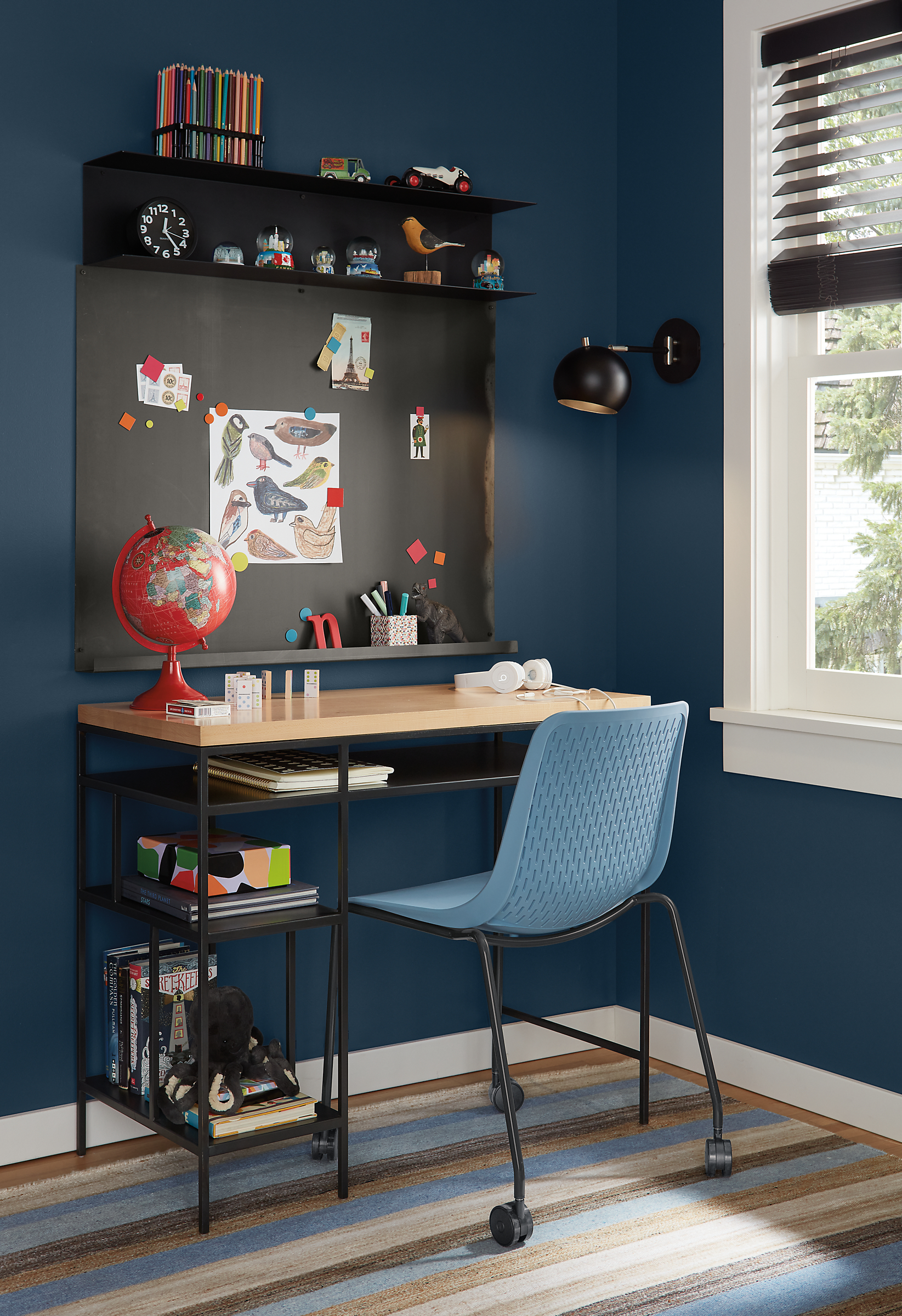 Kids bedroom setting with Bowen 36-wide desk in Natural Steel and a Mini Rain office chair.