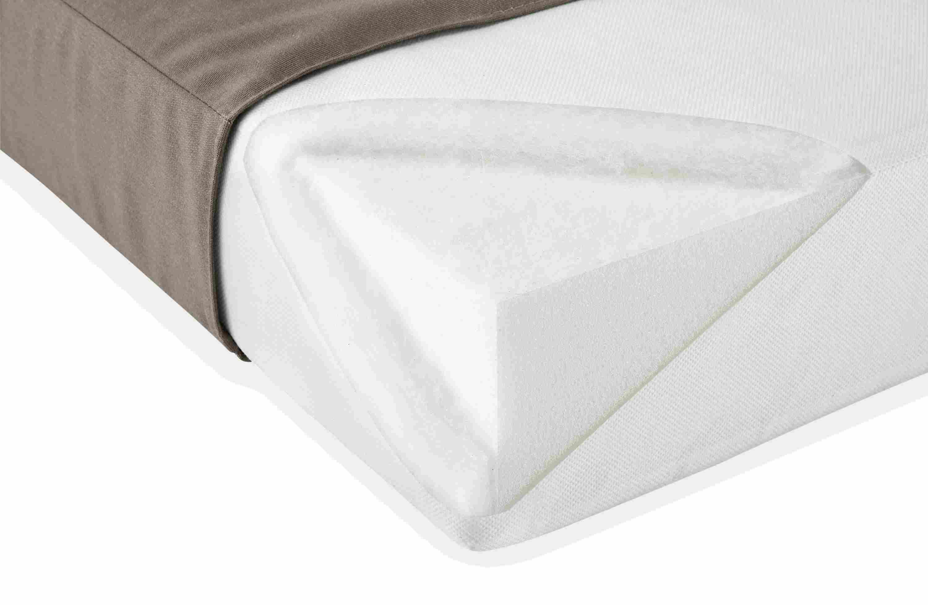 Detail of Montego Cushions for 32" Lounge Chair.