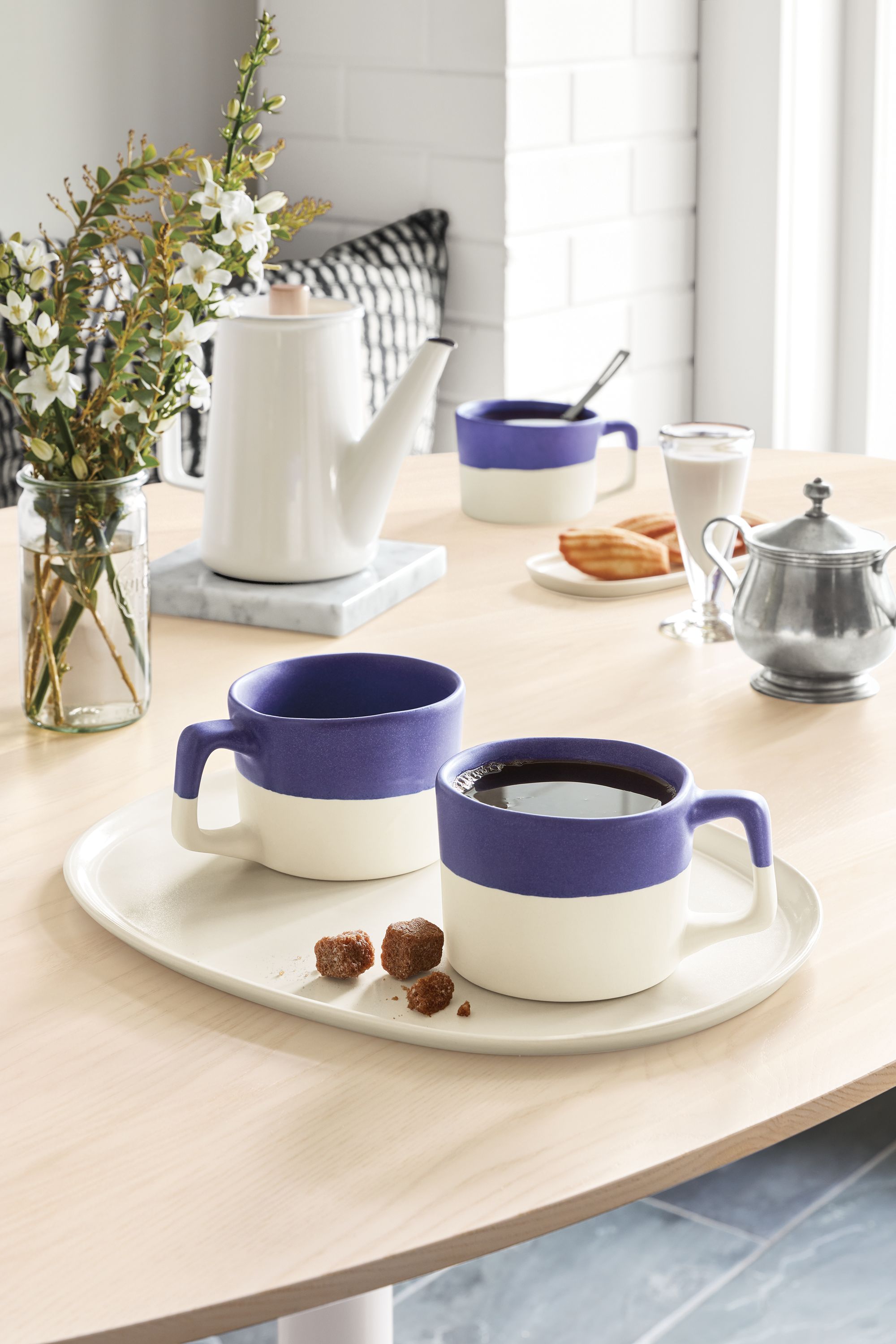 Detail of Nadia mug.