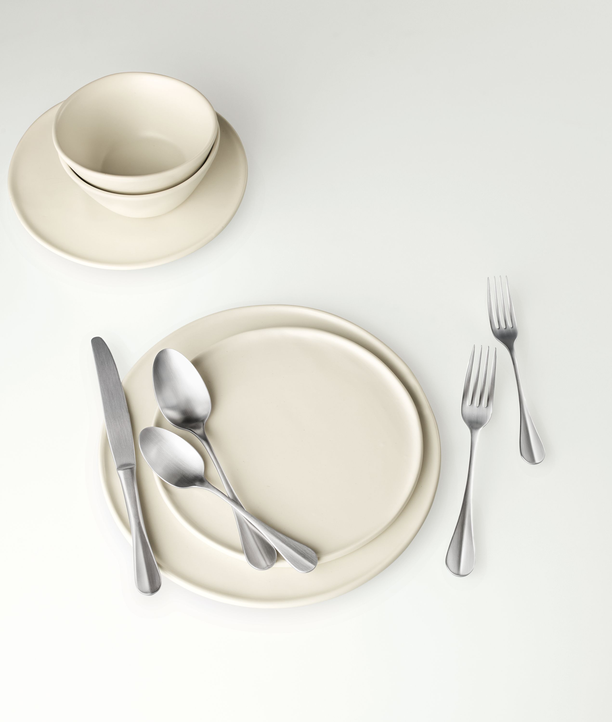 Nadia Plates - Modern Dining Room & Kitchen Furniture - Room & Board