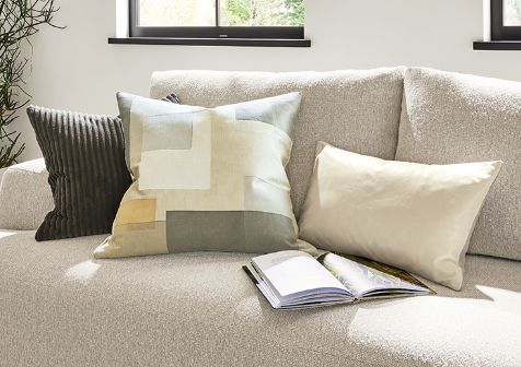 How to Pair Throw Pillows - Ideas & Advice - Room & Board