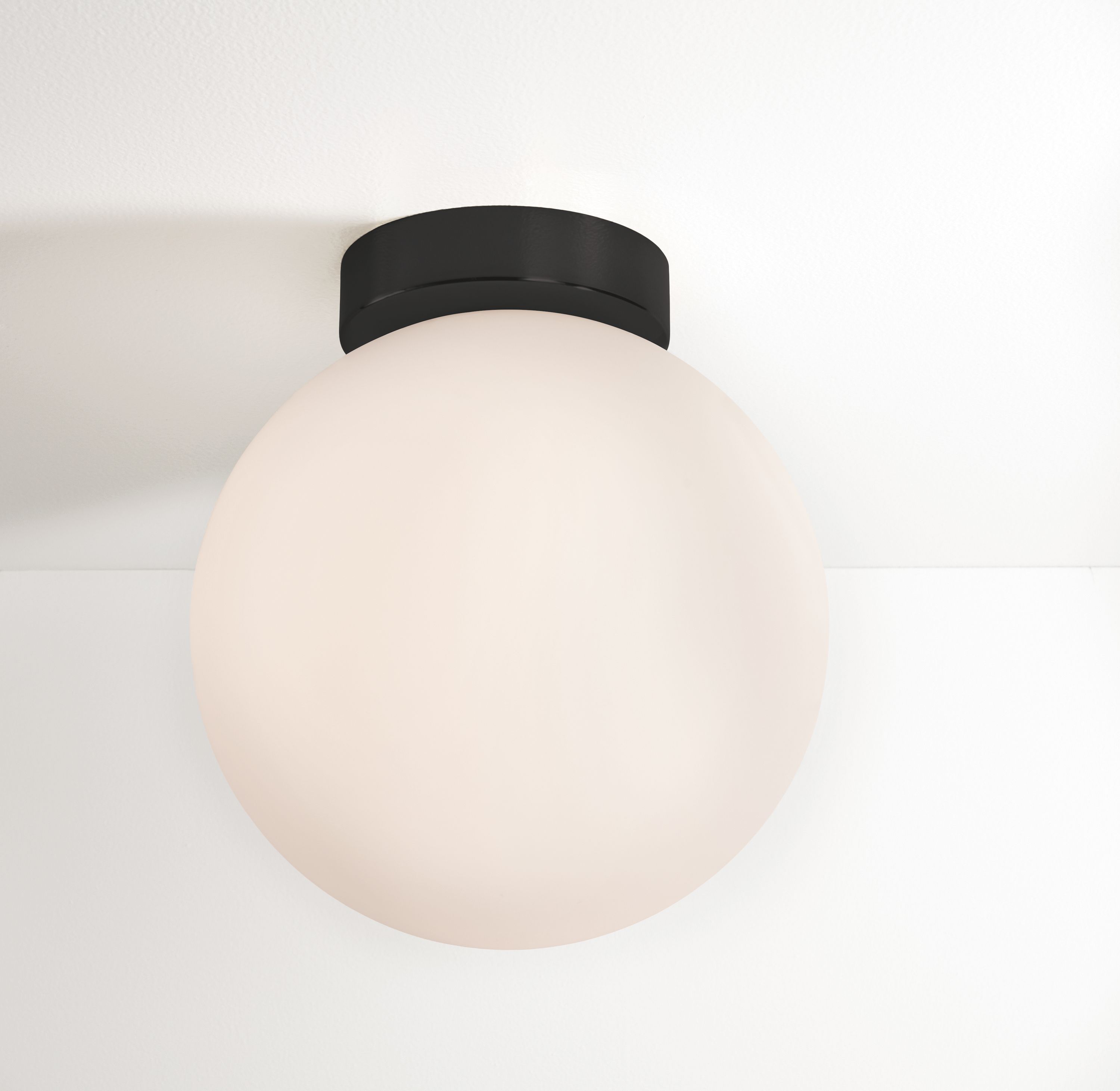 ORBIT_WALL_FLUSHMOUNT_LIGHT