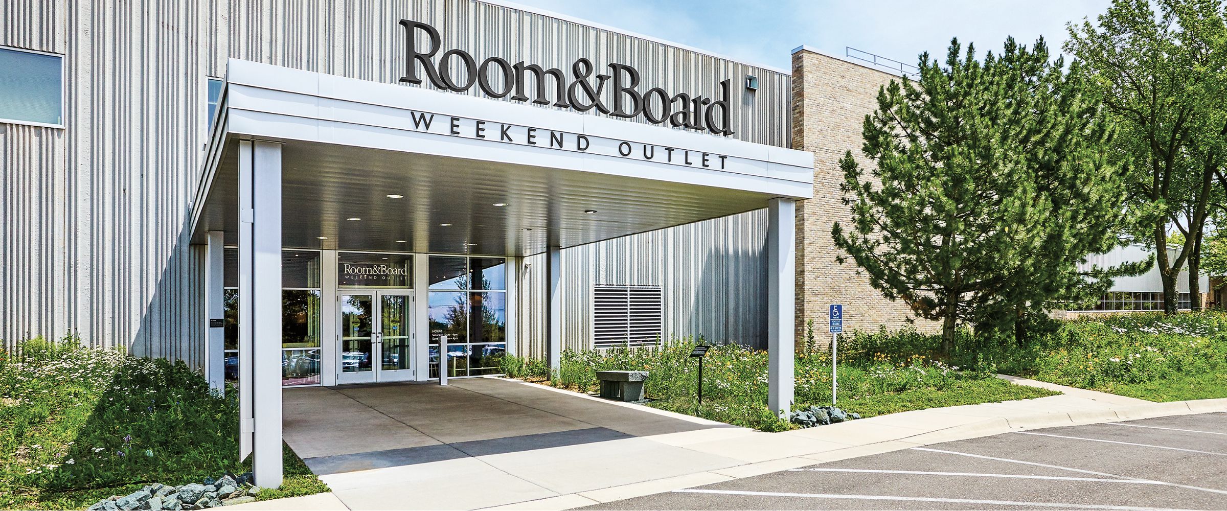 Rooms To Go Warehouse Distribution Center & Outlet Store